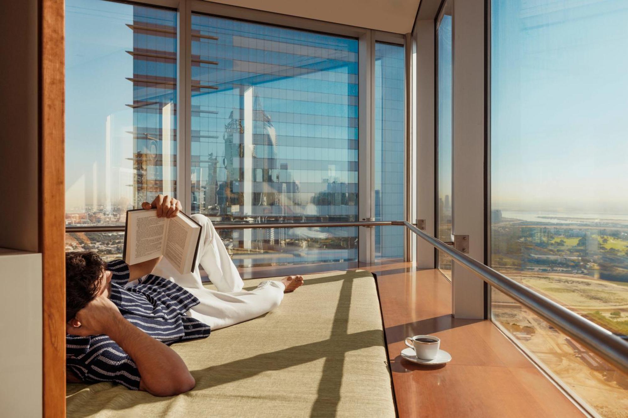 Jumeirah Emirates Towers Hotel