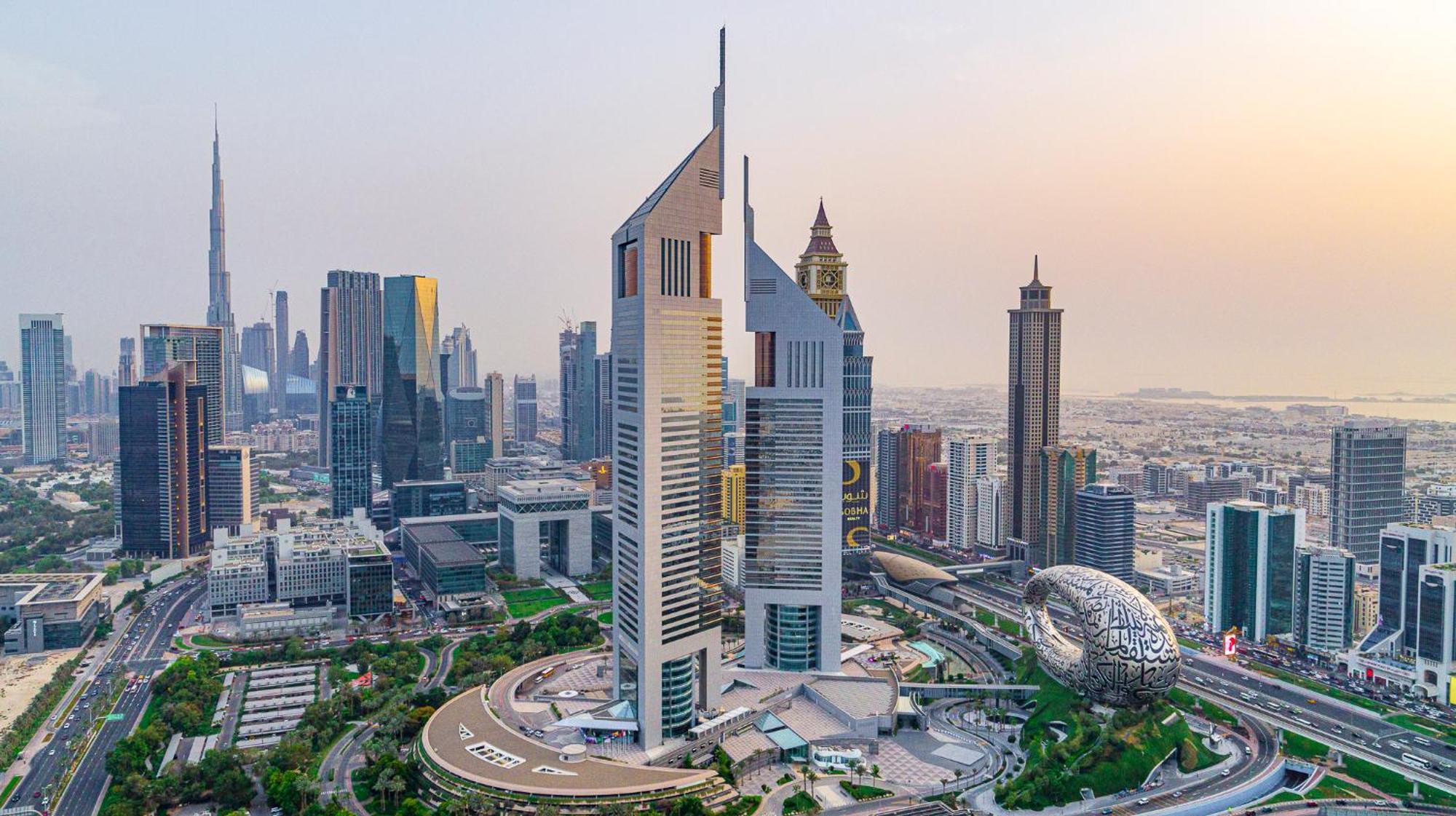 Jumeirah Emirates Towers 5*