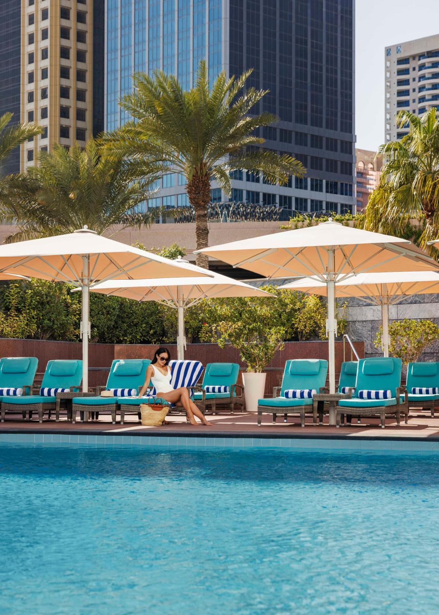 Jumeirah Emirates Towers 5*