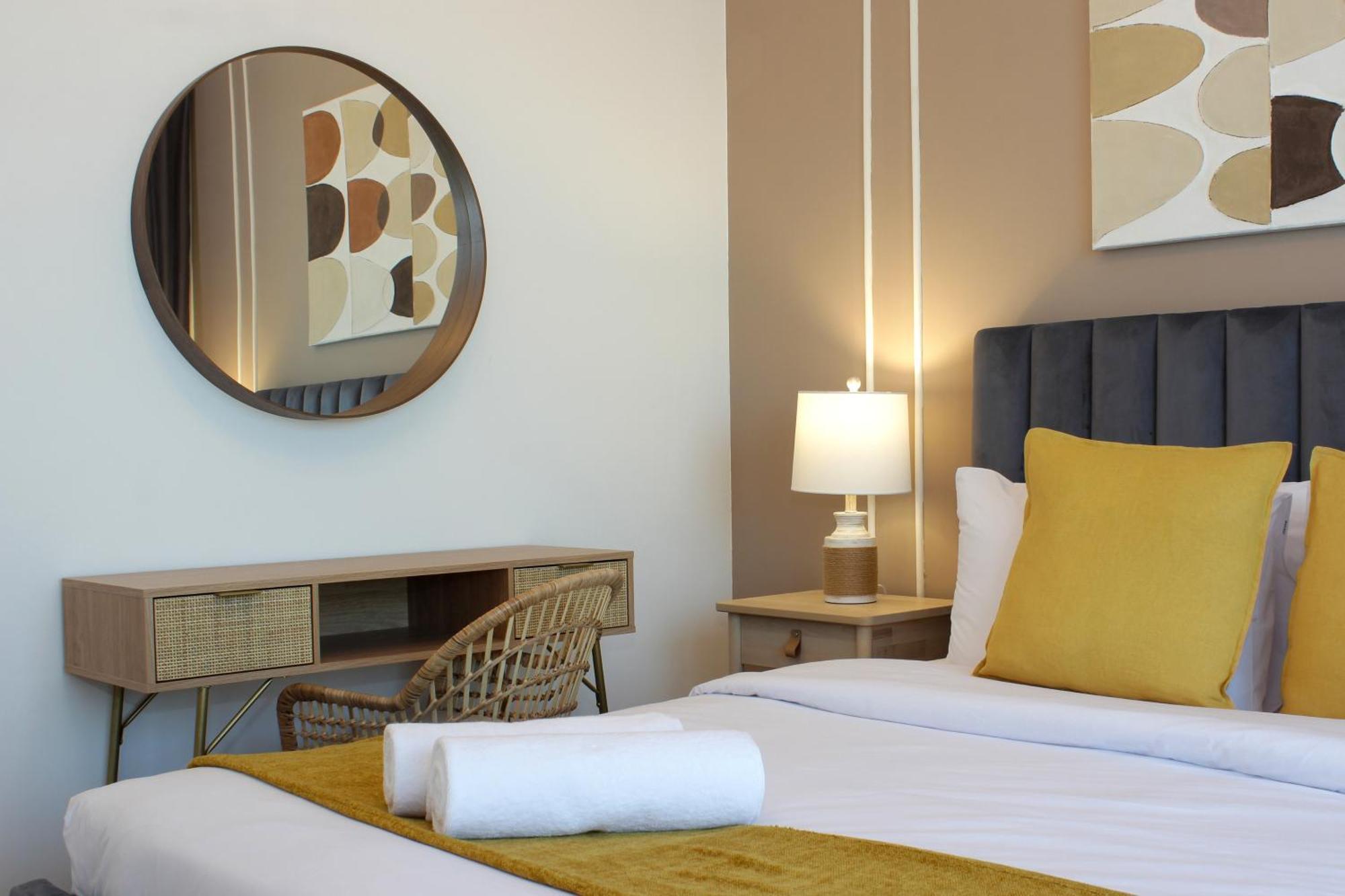 Rh -skyline Serenity, High-floor Oasis In Downtown, 8 Mins Walk To Burj Khalifa Dubai