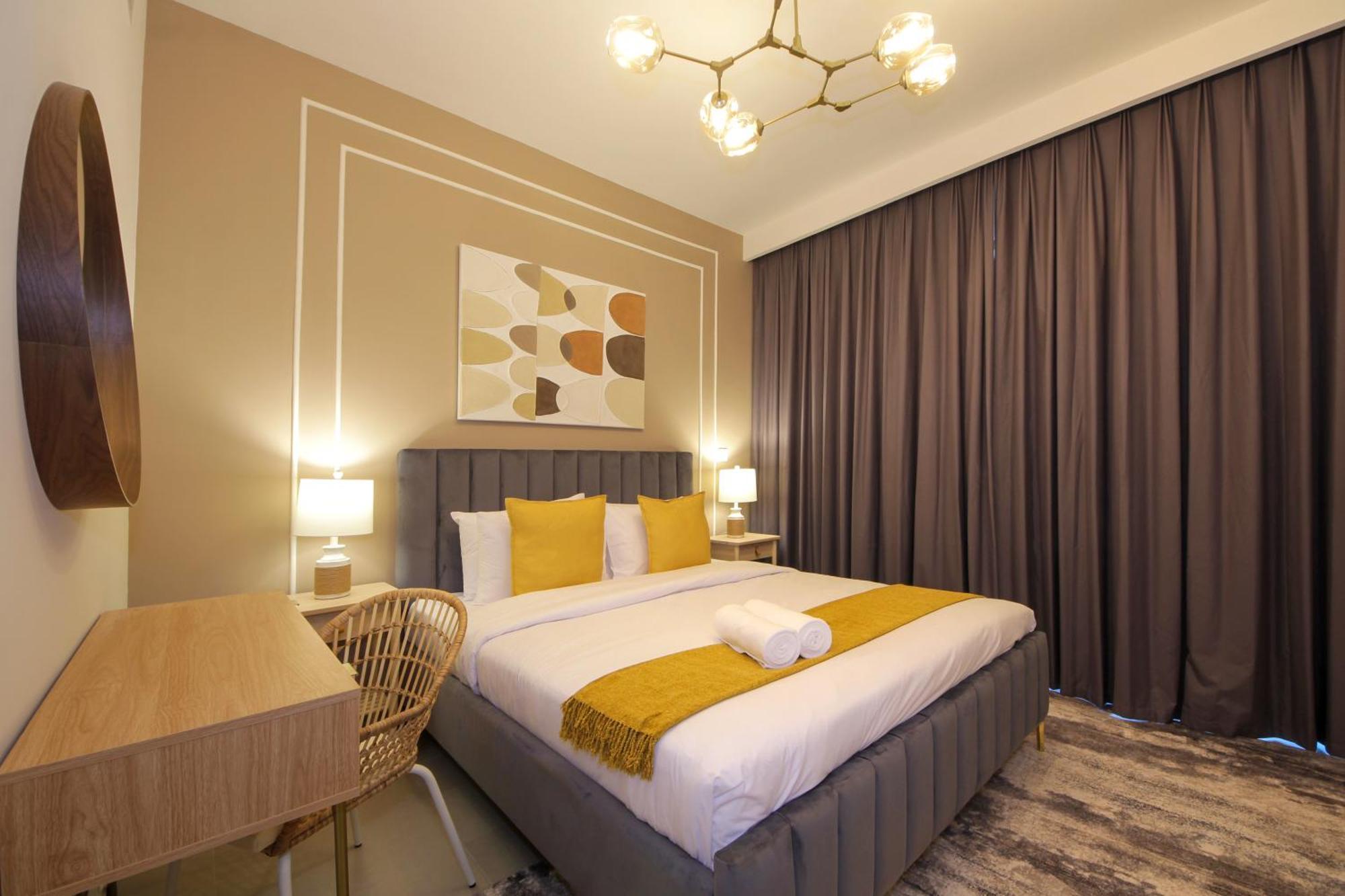 Rh -skyline Serenity, High-floor Oasis In Downtown, 8 Mins Walk To Burj Khalifa