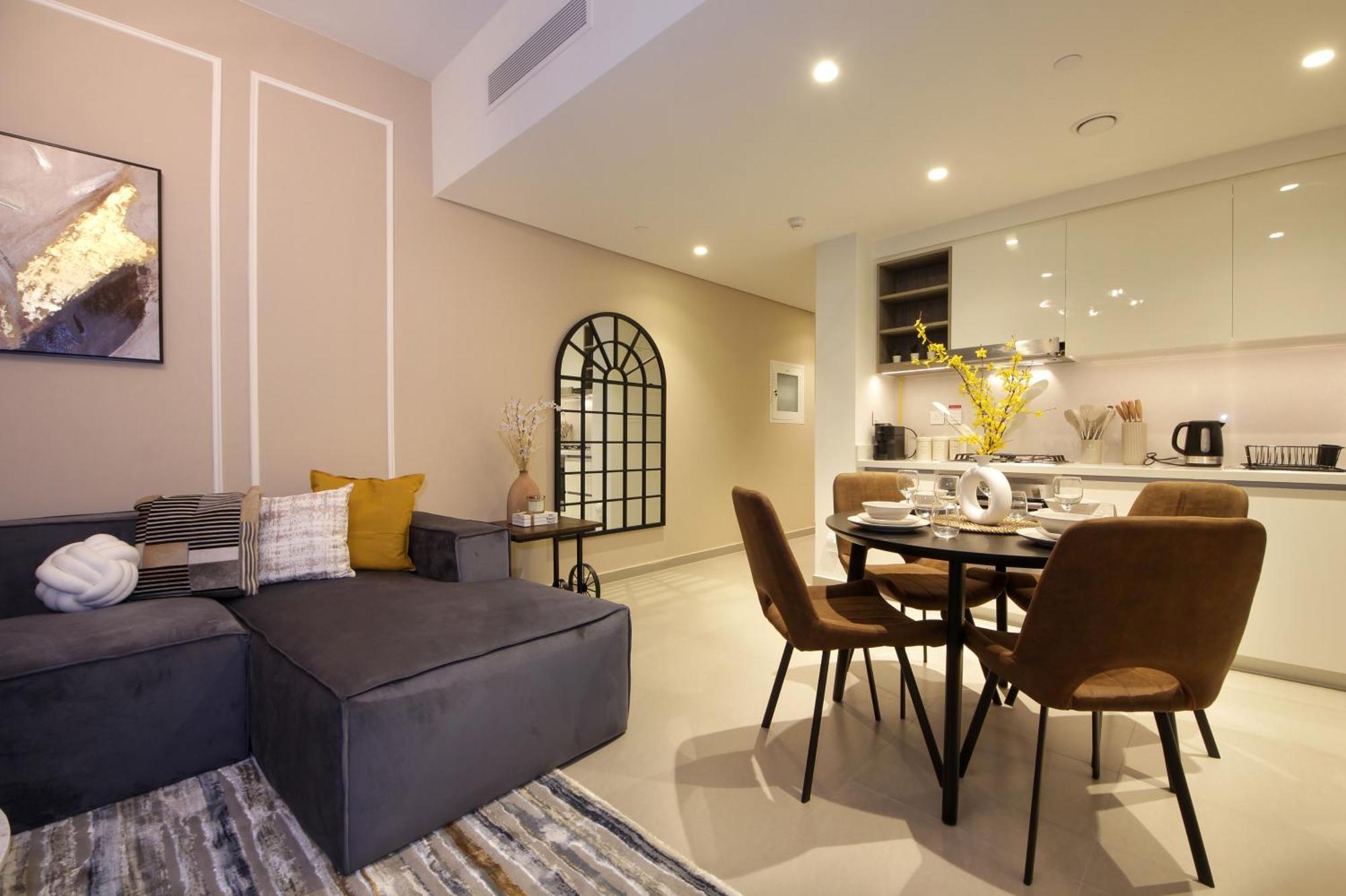 Rh -skyline Serenity, High-floor Oasis In Downtown, 8 Mins Walk To Burj Khalifa Dubai