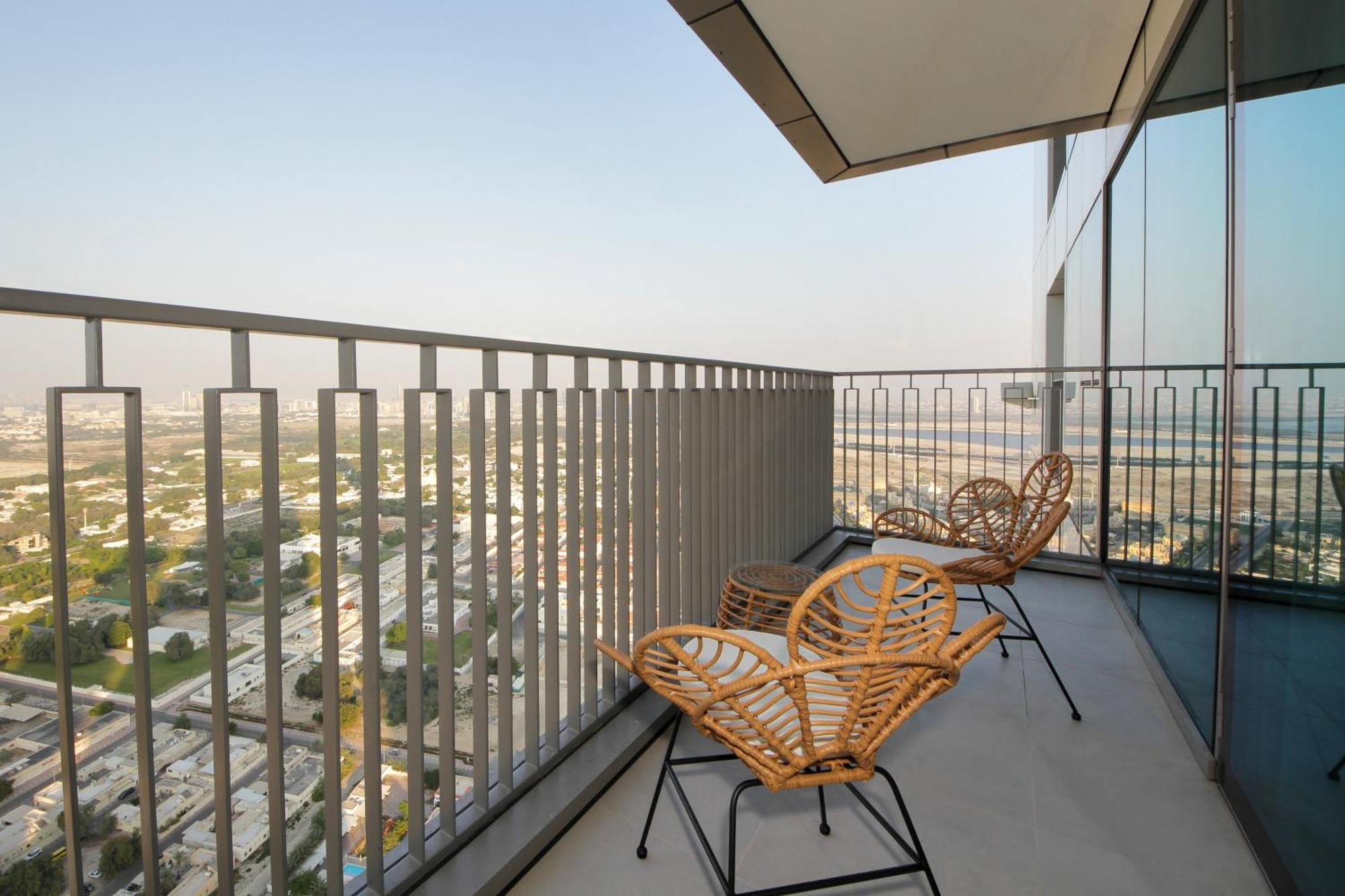 Rh -skyline Serenity, High-floor Oasis In Downtown, 8 Mins Walk To Burj Khalifa Apartment