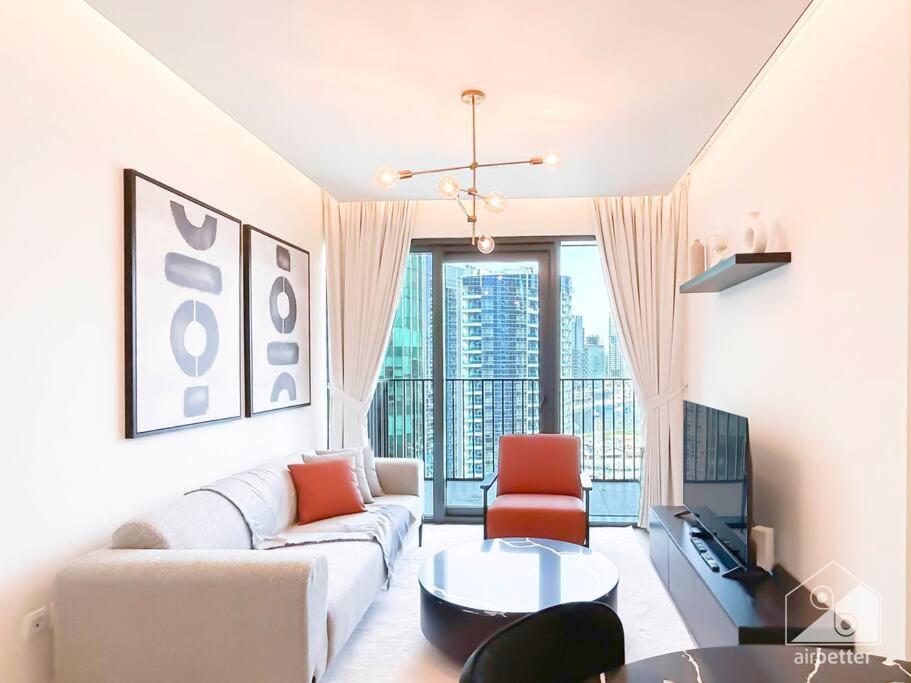 Stylish 1bedroom With Balcony & View Apartment