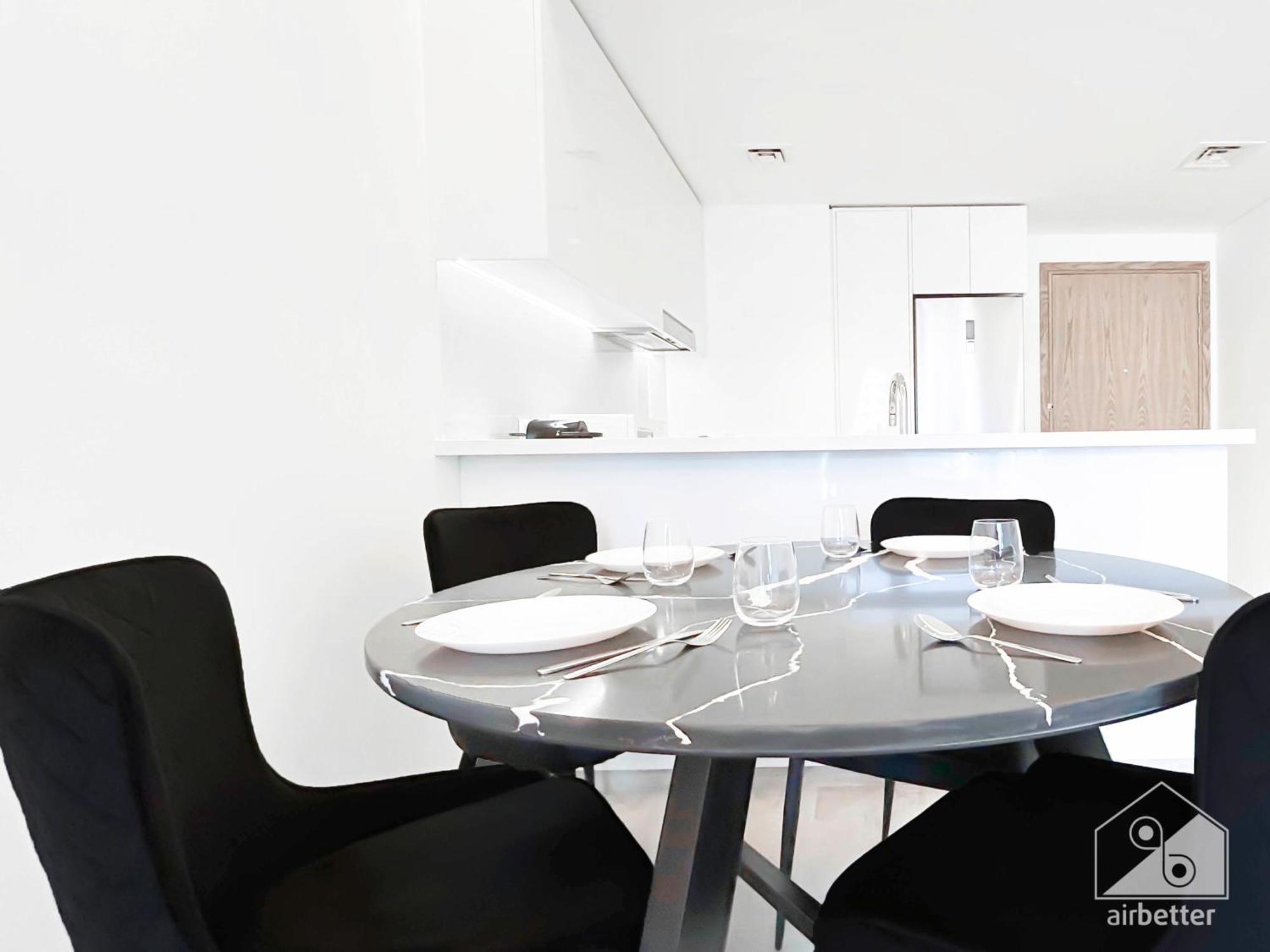 Stylish 1bedroom With Balcony & View Apartment