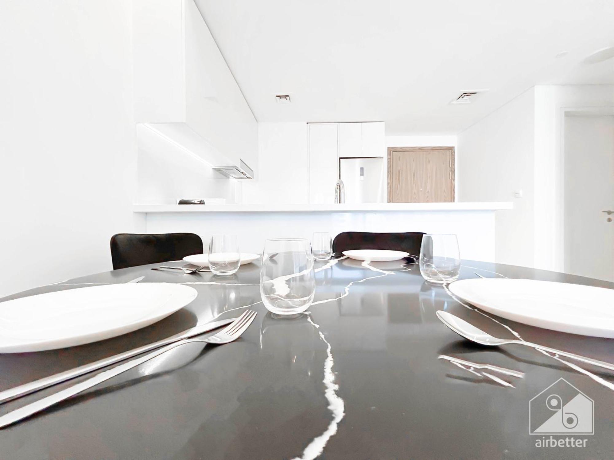 Stylish 1bedroom With Balcony & View *