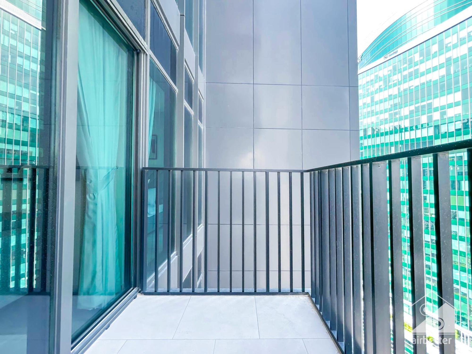 Stylish 1bedroom With Balcony & View *