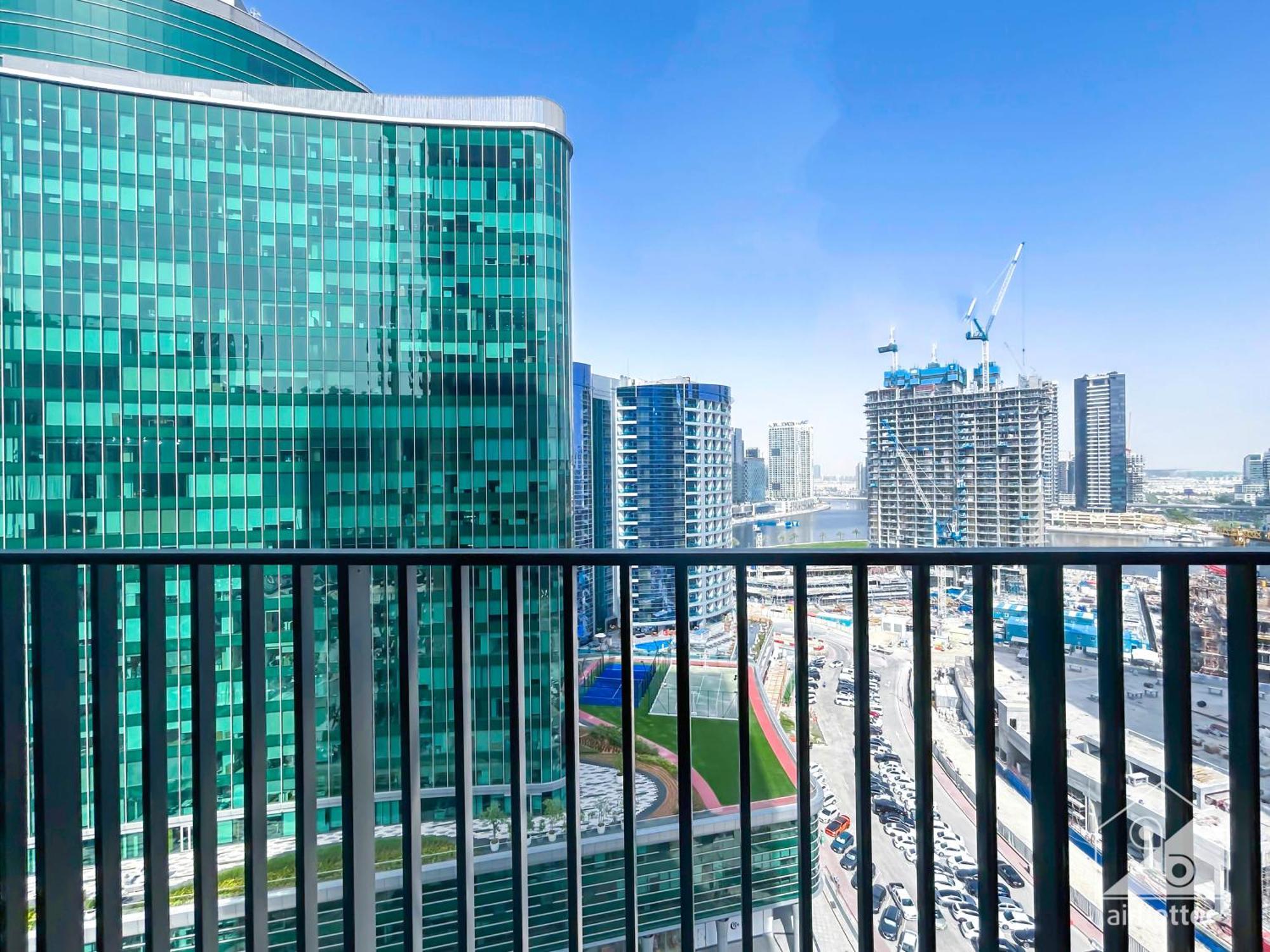 Stylish 1bedroom With Balcony & View Dubai