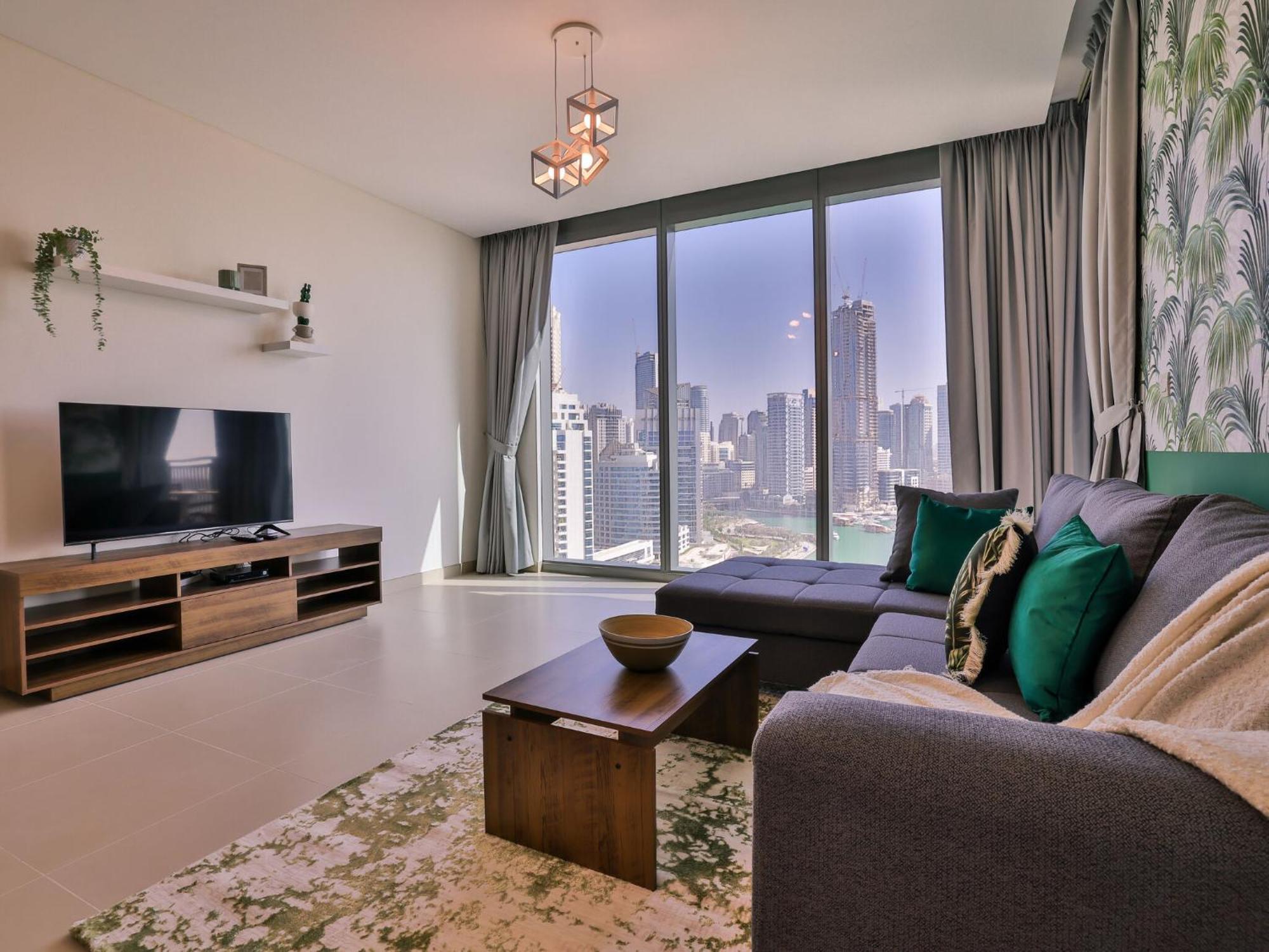 Daire Luxurious Marina Views Pool Gym By Sojo Dubai