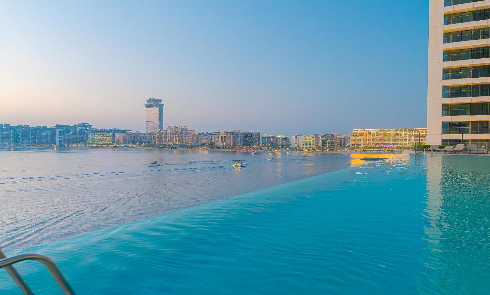 Your Luxury Beachfront Living Apartment