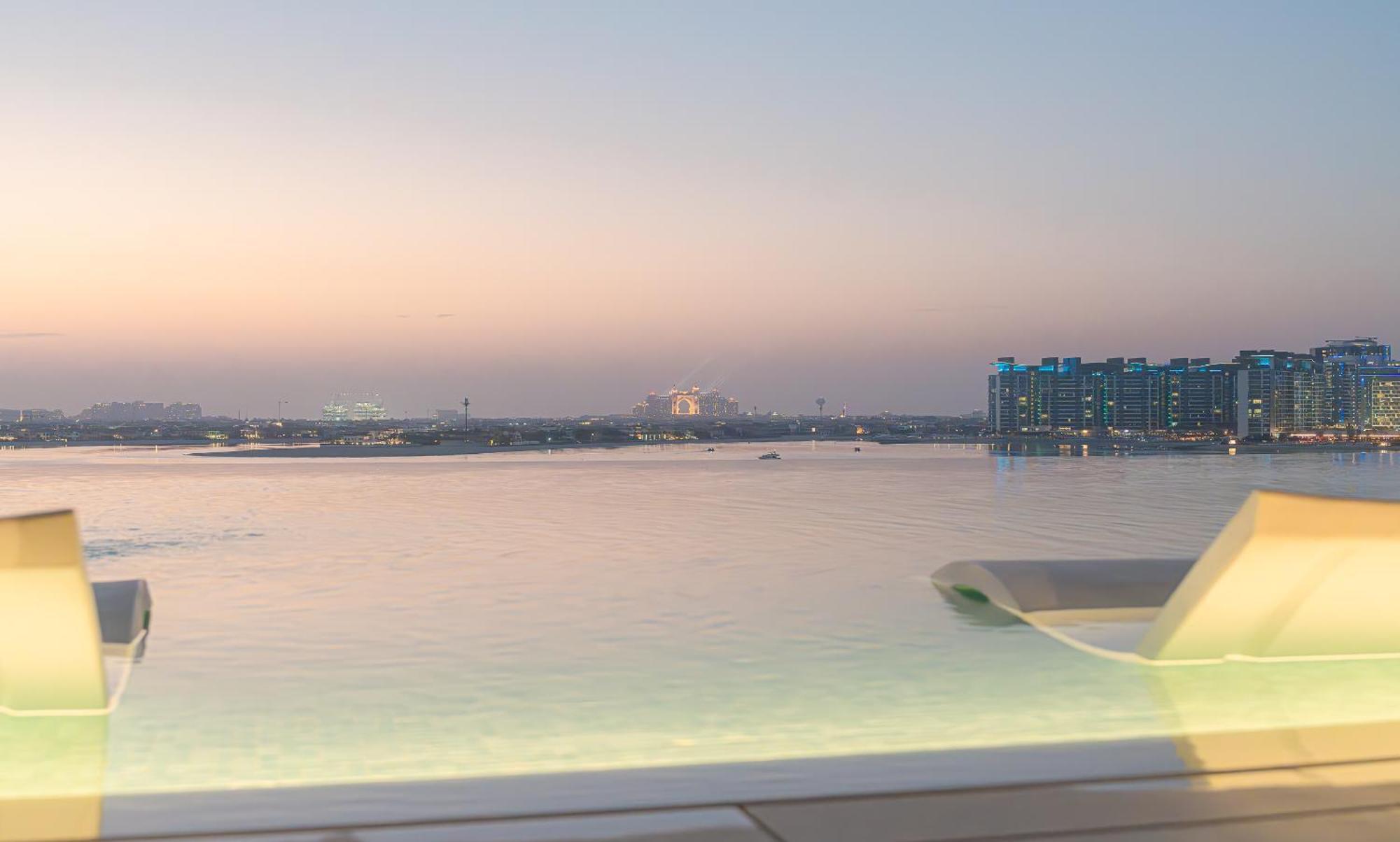 Your Luxury Beachfront Living * Dubai