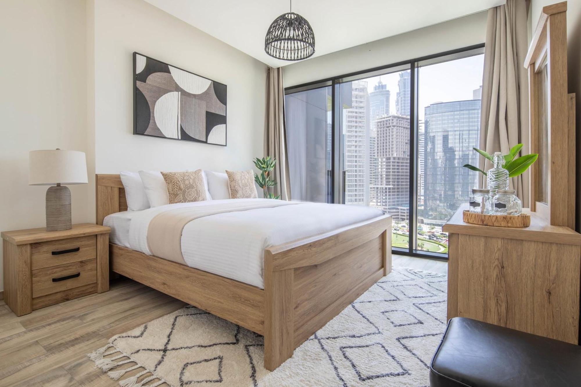Frank Porter - Ahad Residences Dubai