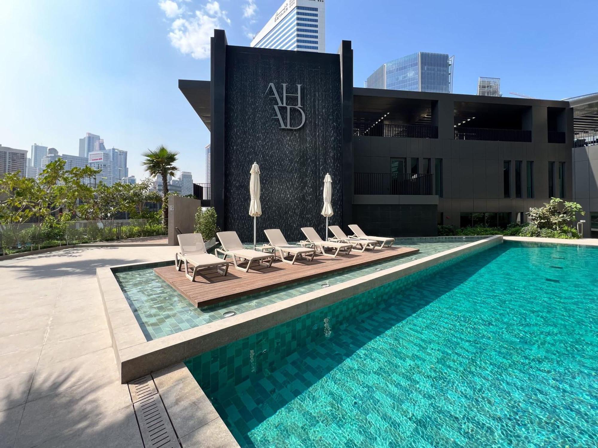 Frank Porter - Ahad Residences *