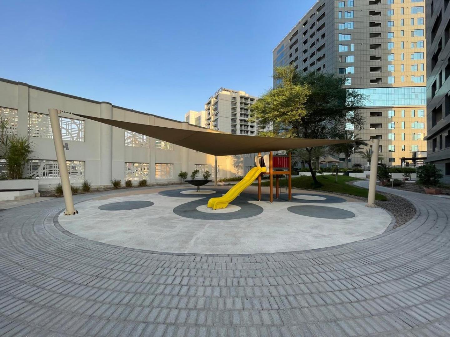 Guestready - Modern Grey With Pool And Gym Daire Dubai