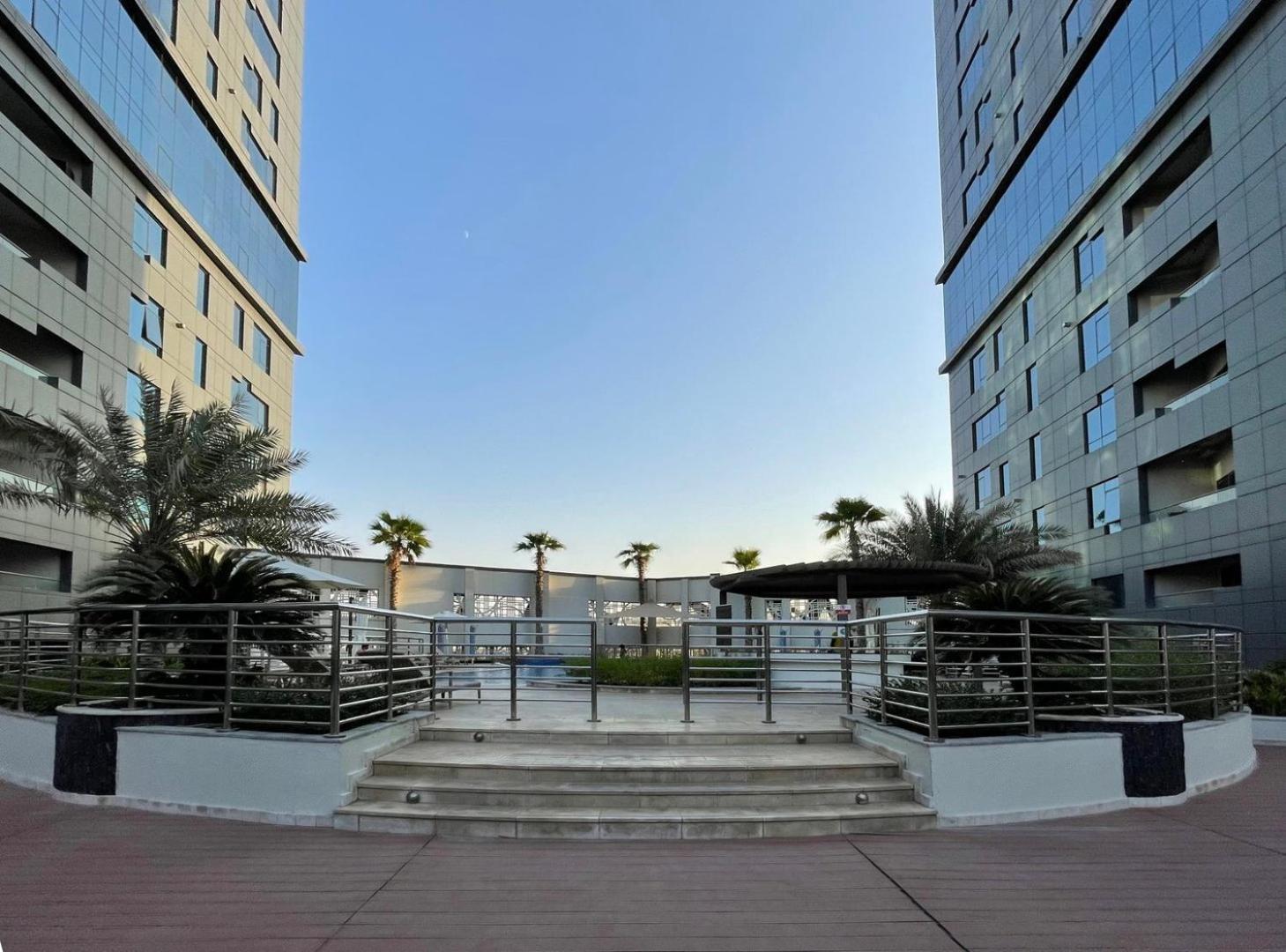 Guestready - Modern Grey With Pool And Gym Daire Dubai
