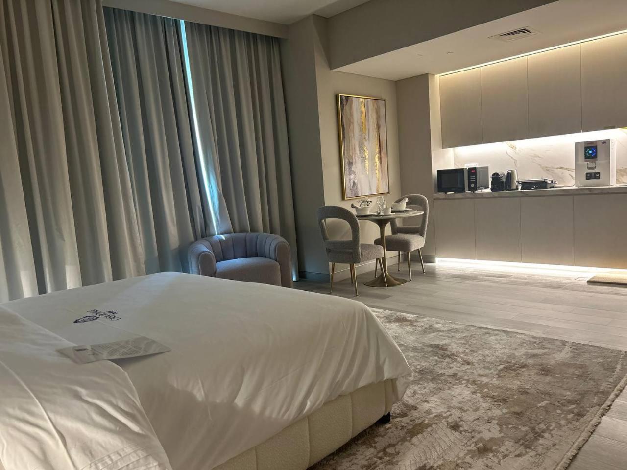 Casa Royale Vacation - Marina Apartment