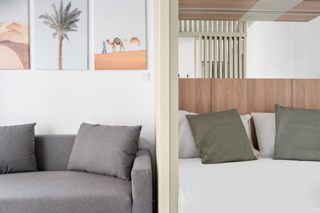 New Design Next To Burj Khalifa, Mall & Fountain Apartment *