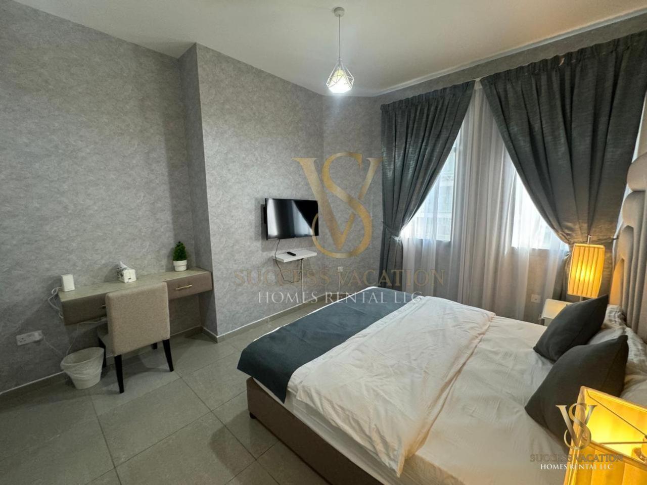 Marina , Success Luxury Apartments, Near Jbr And Metro Station-daily Free Housekeeping Included Daire *