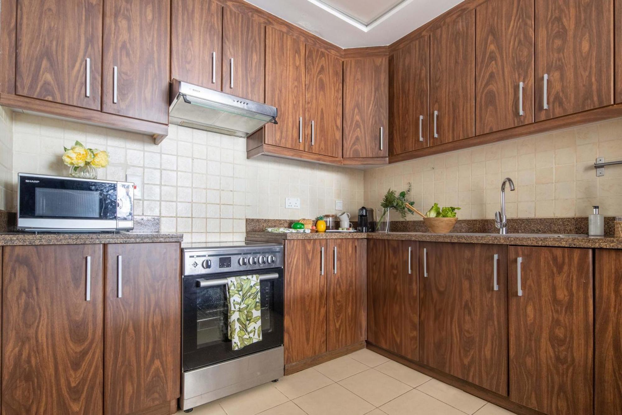 Frank Porter - Executive Tower F Apartamento *