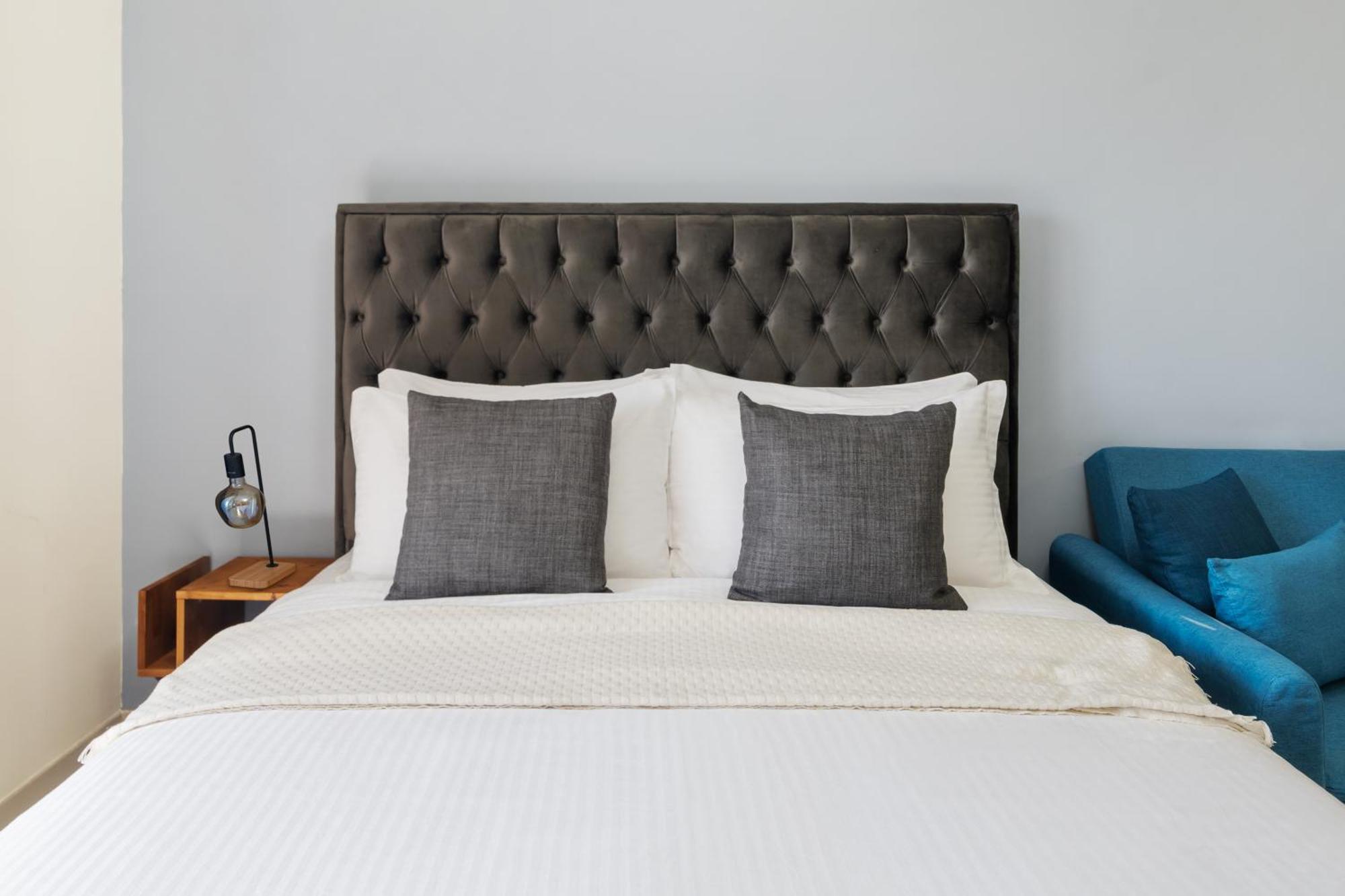 Furnished In Eagle Heights, Sports Apartment *
