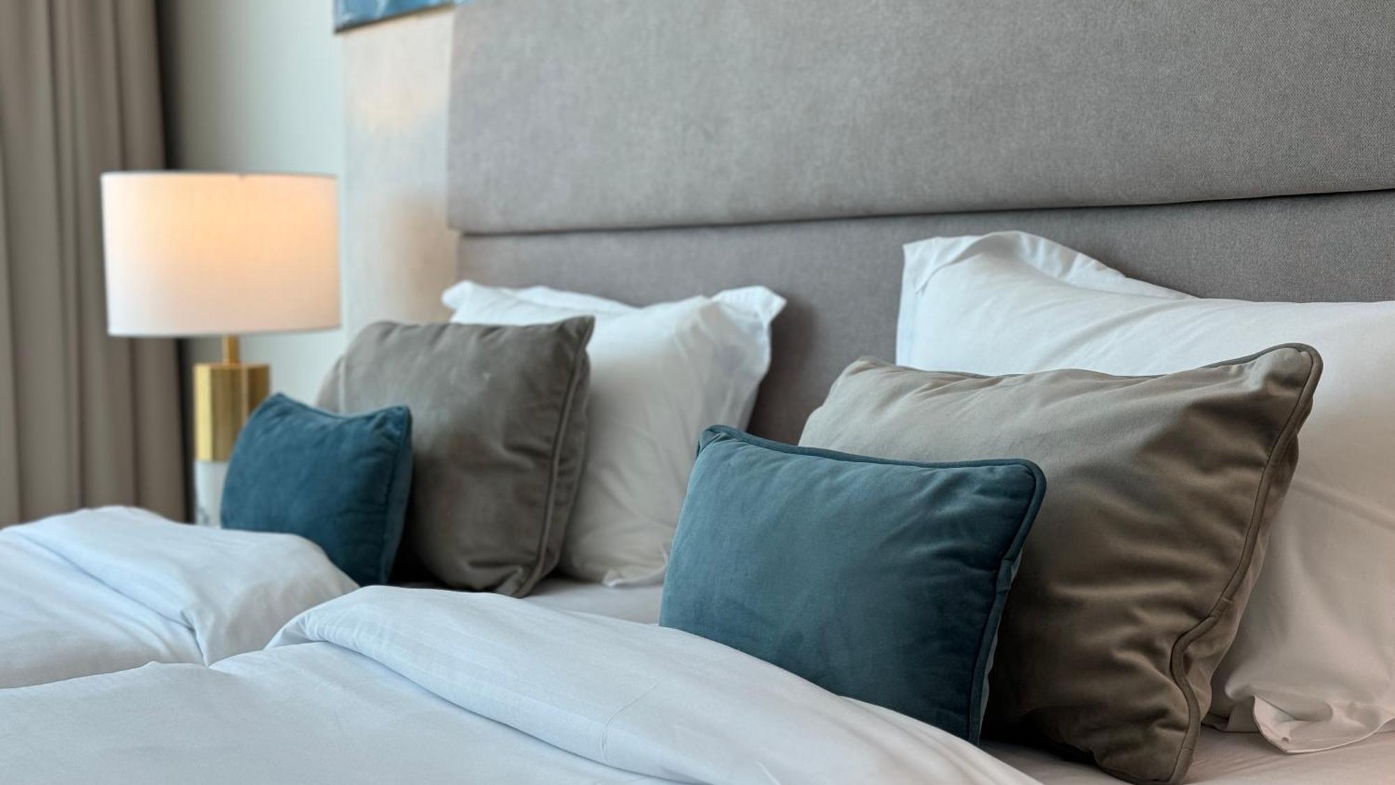 Magnificent - Damac Distinction Downtown Apartment