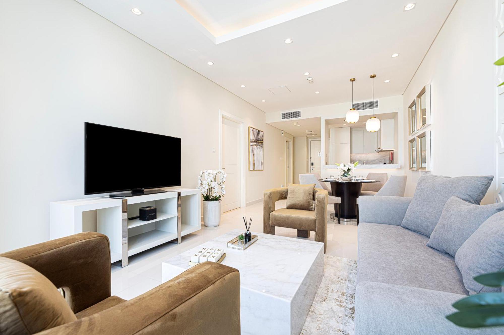 Magnificent - Damac Distinction Downtown Apartment *