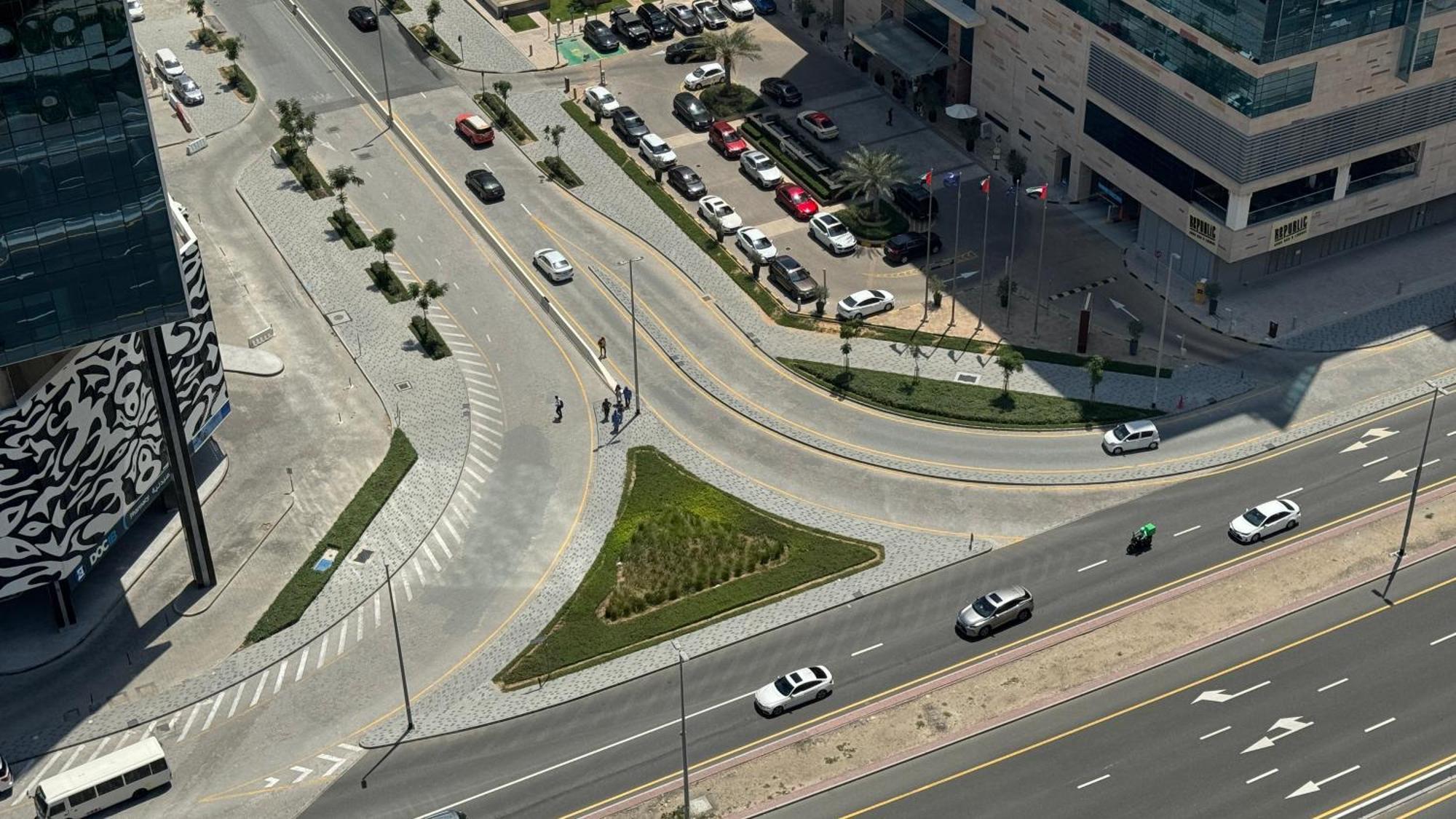 Magnificent - Damac Distinction Downtown Apartment Dubai