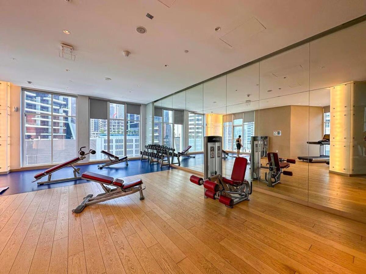 Apartment Aws - Canal Views In A High Floor Dubai