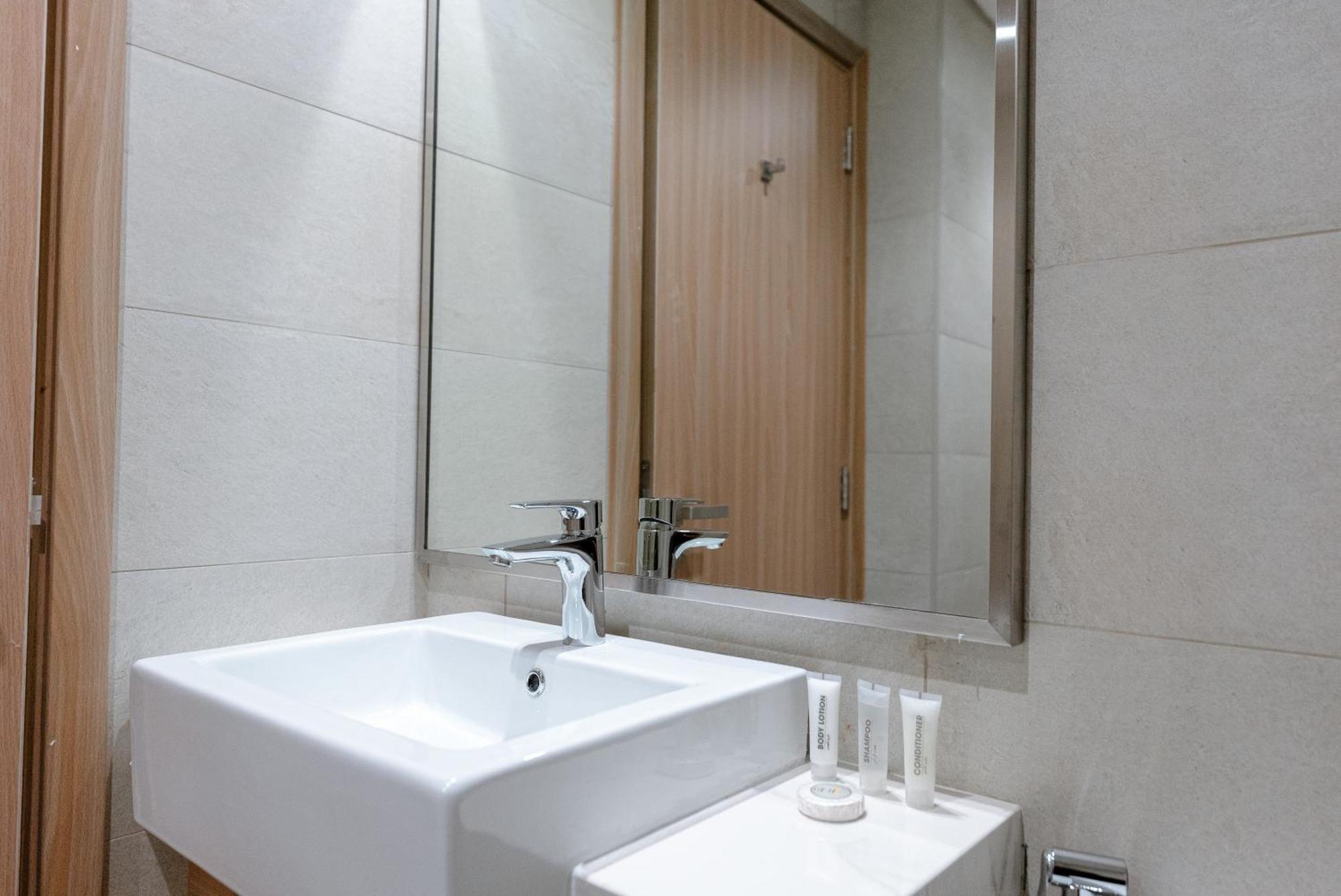 Charming Furnished In Meydan, By Bhavan Daire *