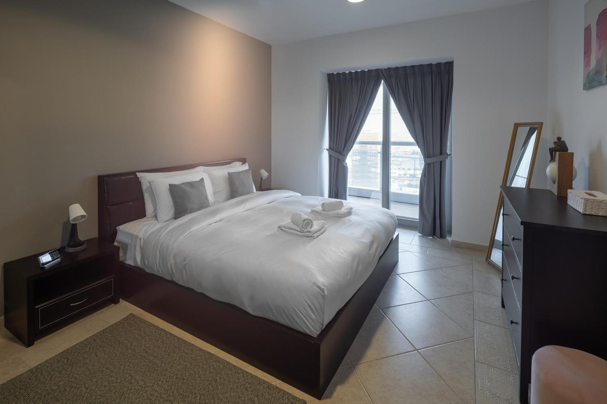 Marina View,central Location,public Transport Access,dwellingz * Dubai