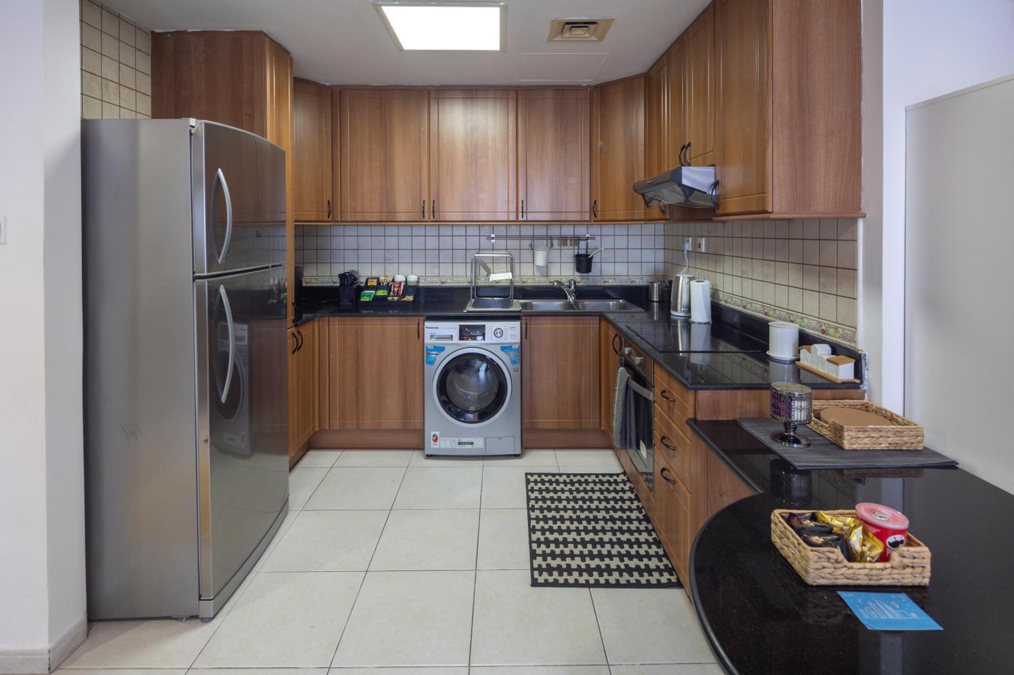 Marina View,central Location,public Transport Access,dwellingz Dubai