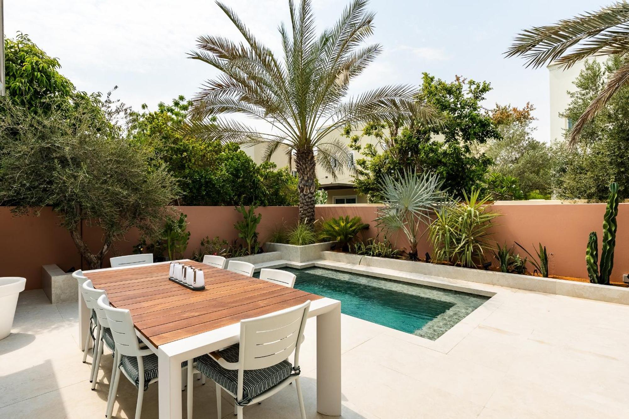 Deema The Lakes Luxury 3 Bd Pool