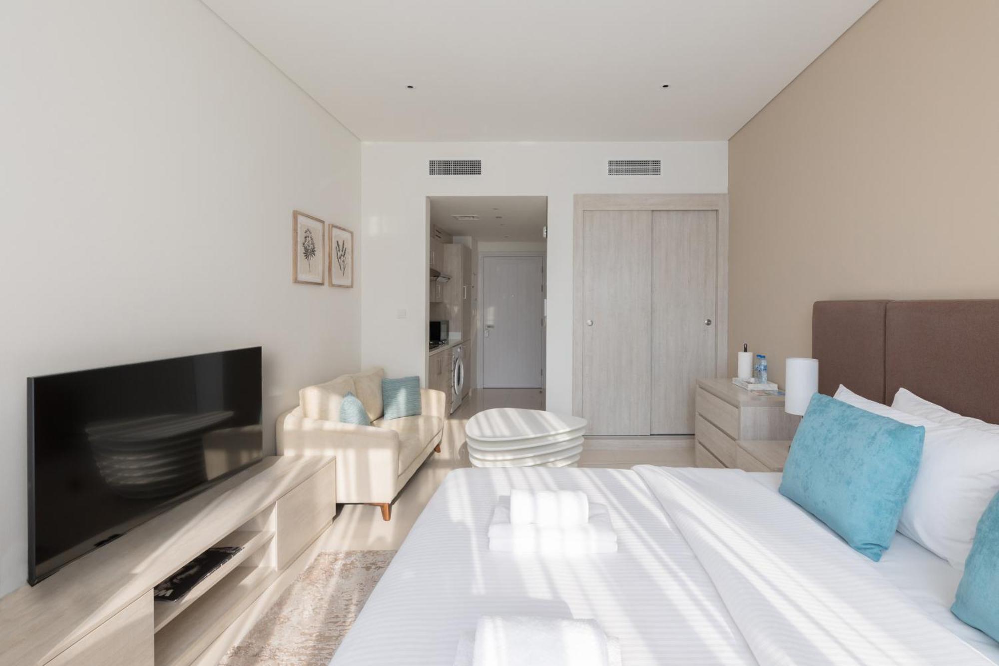 Apartment Signature At Seven Palm Dubai