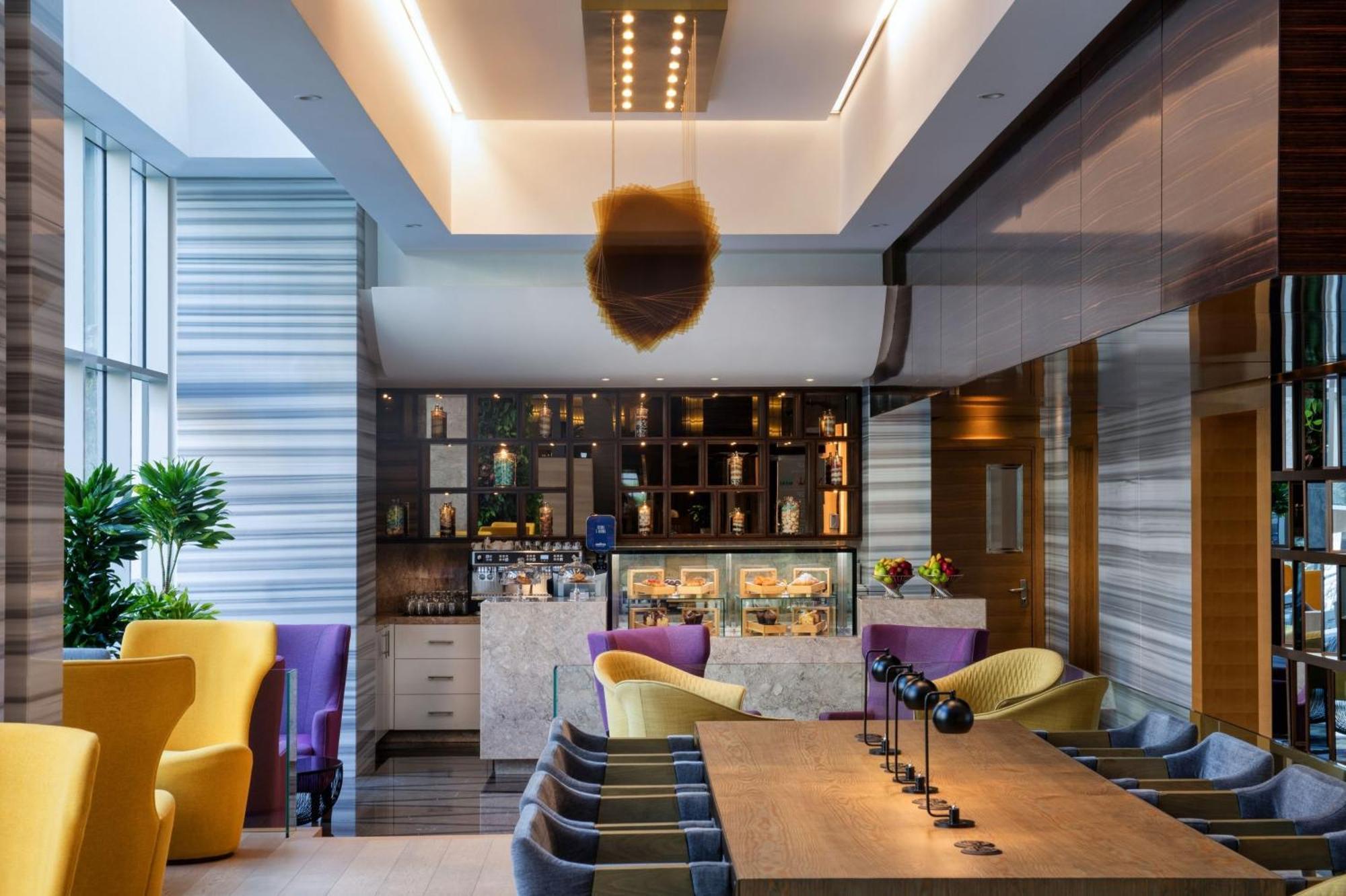 Crowne Plaza Marina By Ihg Hotel