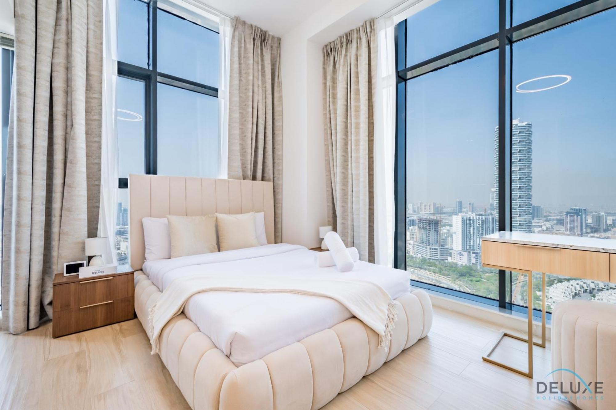 Daire Majestic In Regina Tower, Jumeirah Village Circle By Deluxe Homes