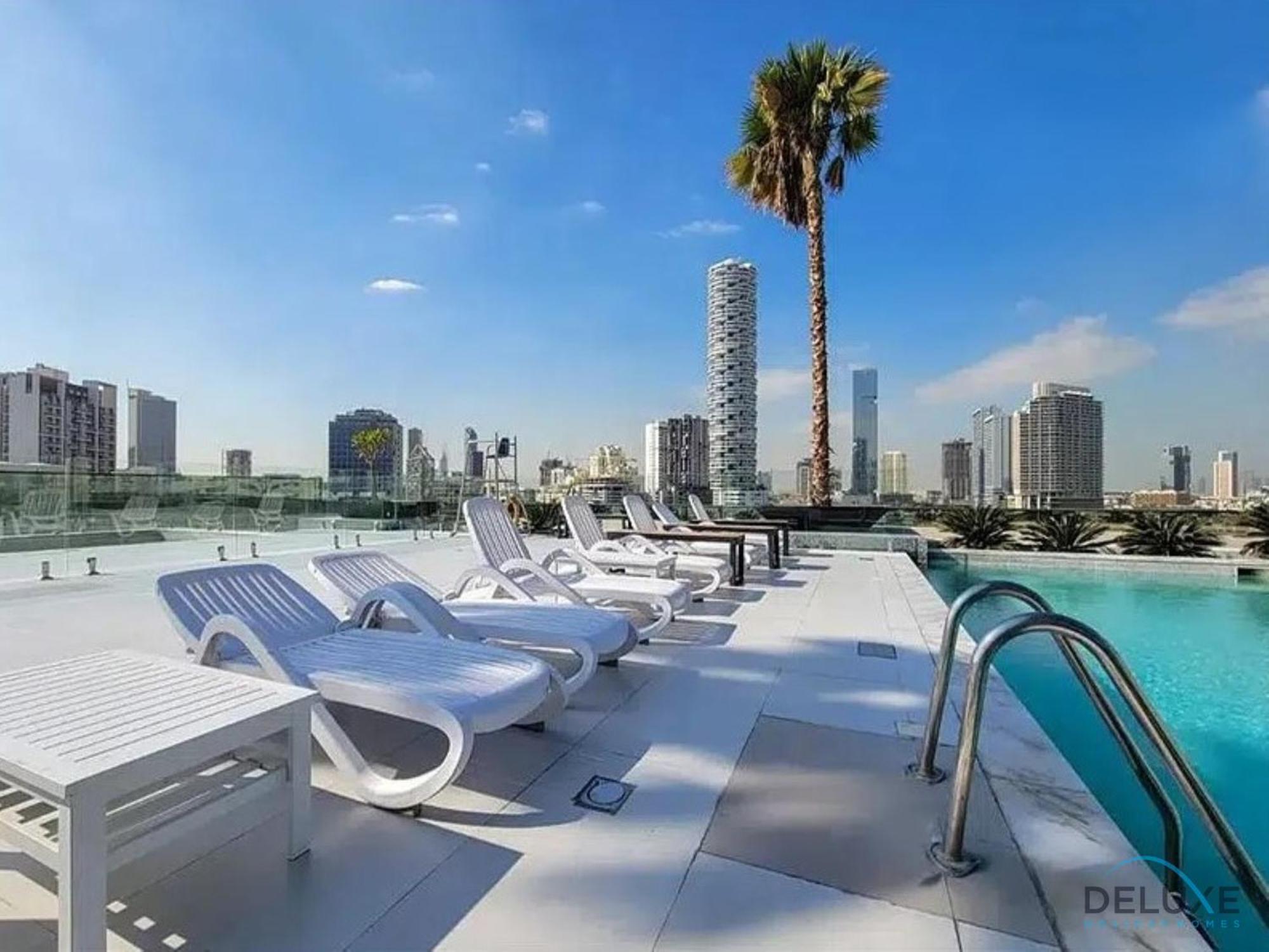 Daire Majestic In Regina Tower, Jumeirah Village Circle By Deluxe Homes Dubai