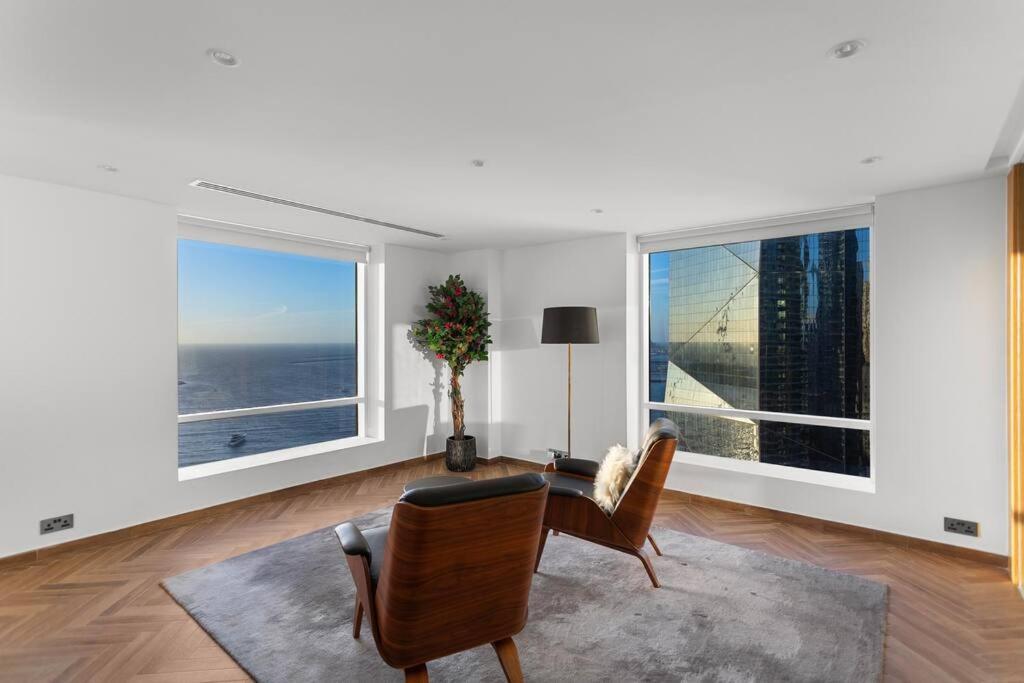 Apartment Sea View 3br With Access, Dining & Concierge Dubai