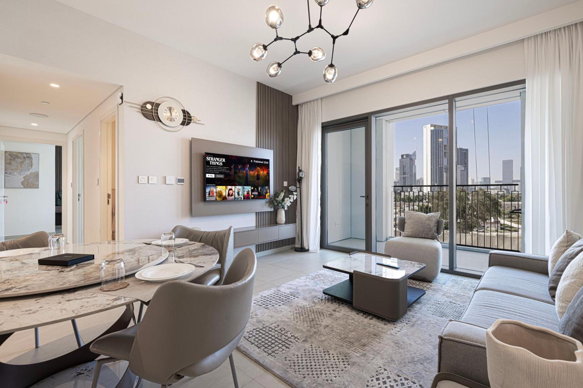 Magnificent - New 2br In Downtown Views Apartment Dubai