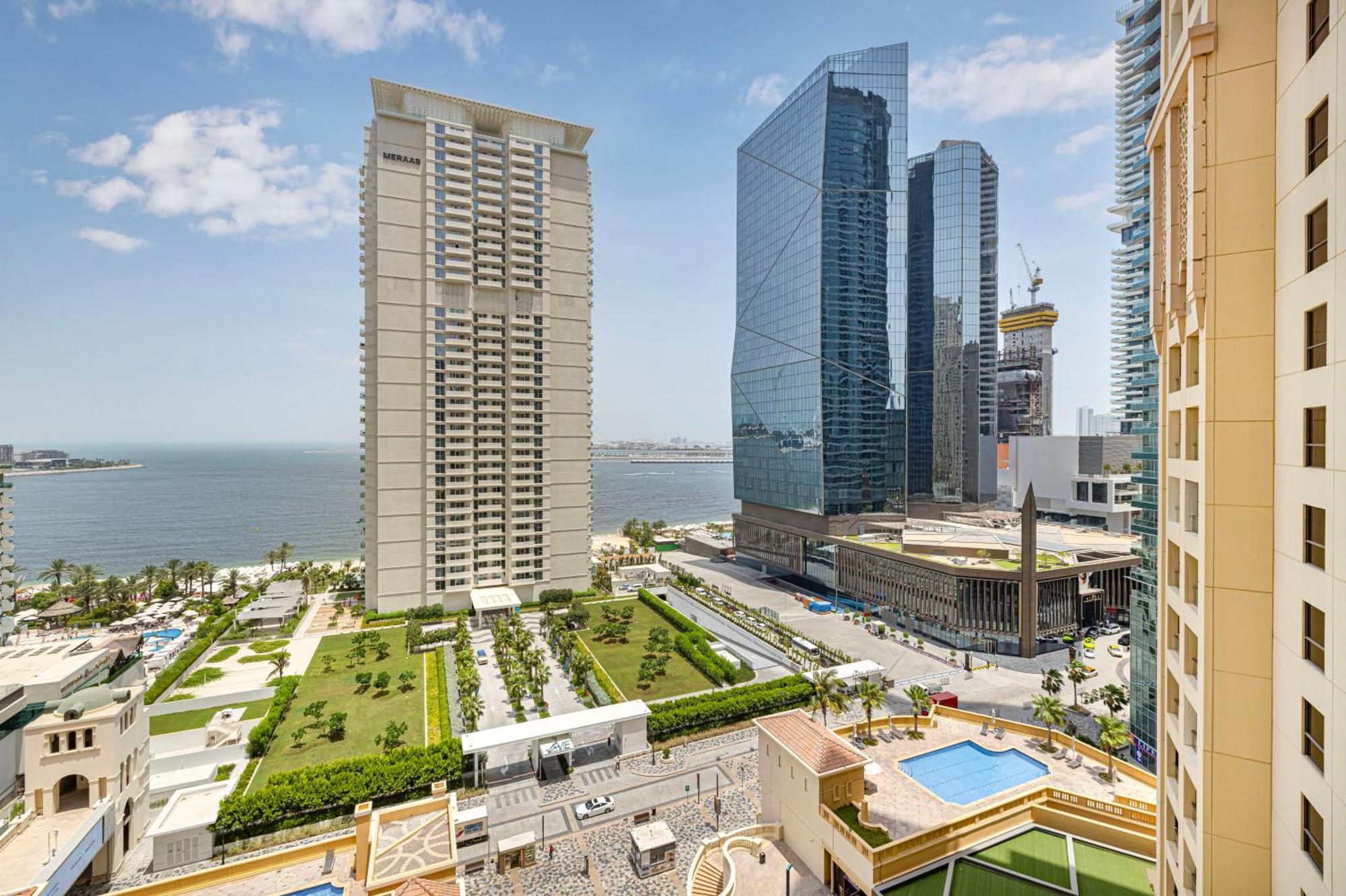 Apartment Seafront Newly Renovated 2br In Jbr