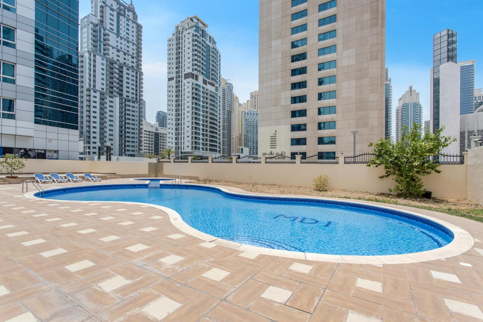 Daire Comfy 1br Marina Living Steps From Marina Walk