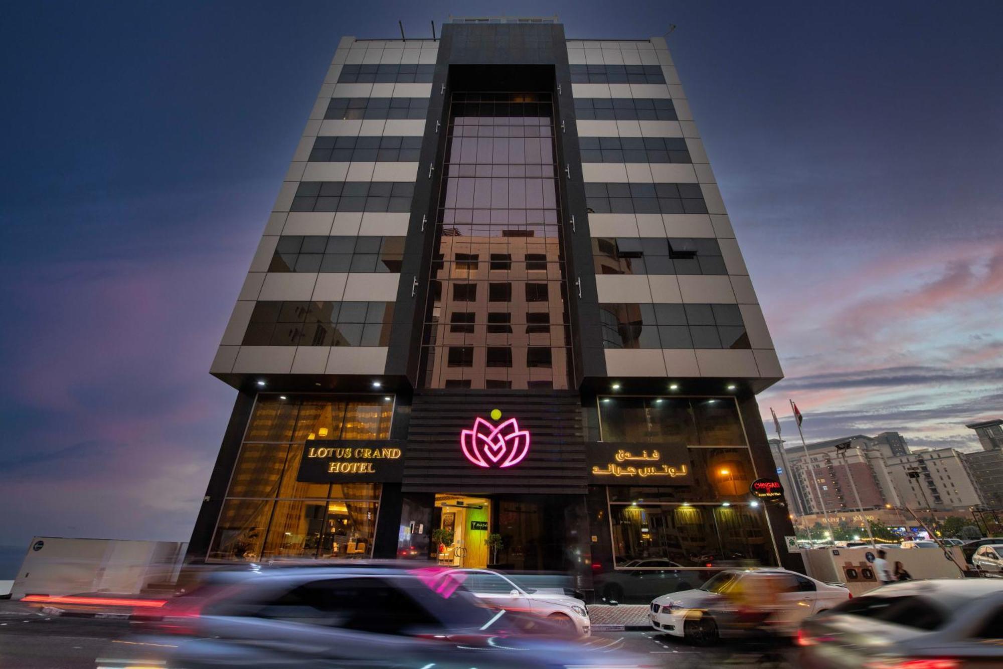 Hotel Lotus Grand 4*