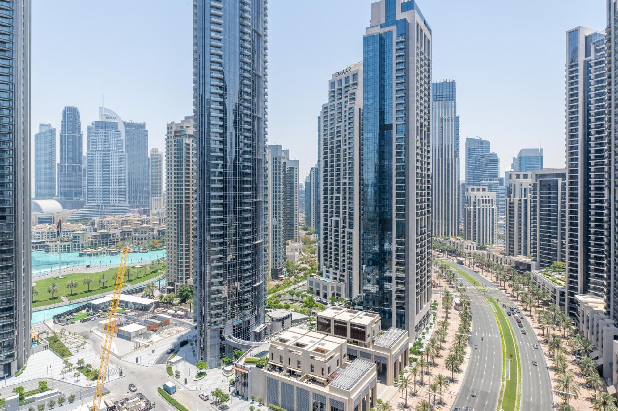 Daire Stylish 3br Maid's In Burj Crown With Burj Khalifa View *
