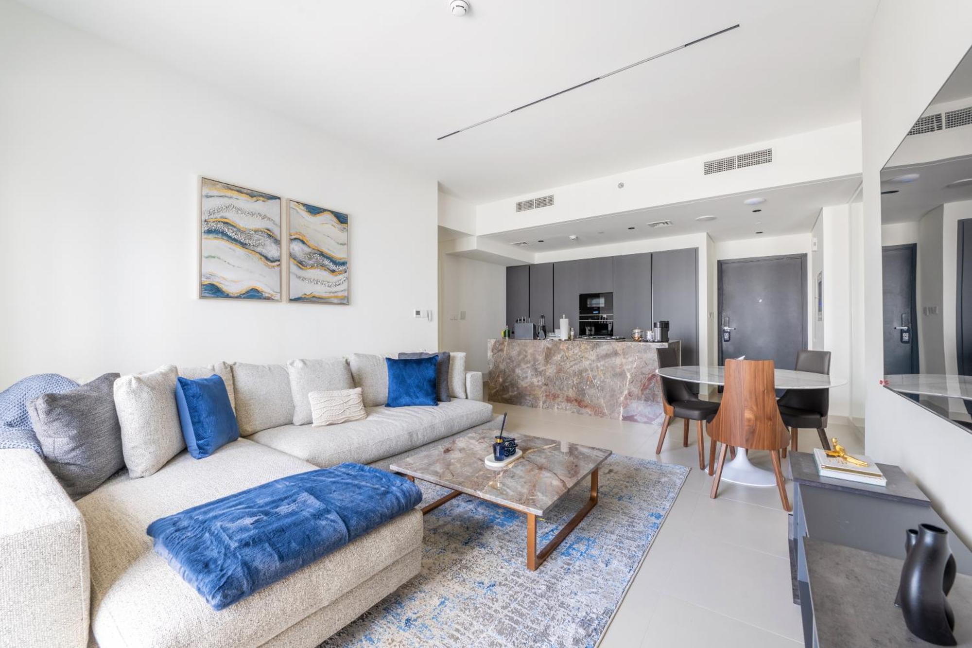 Daire Stylish 3br Maid's In Burj Crown With Burj Khalifa View *