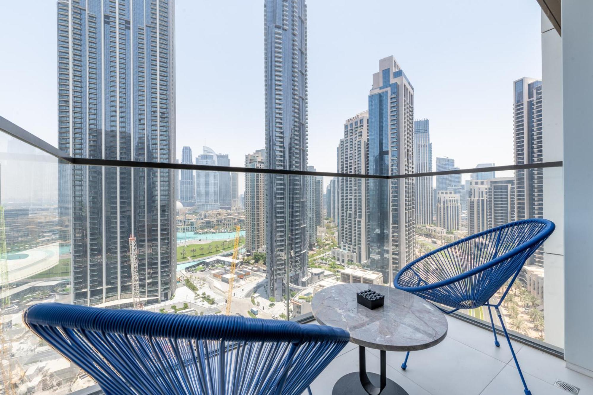 Daire Stylish 3br Maid's In Burj Crown With Burj Khalifa View Dubai