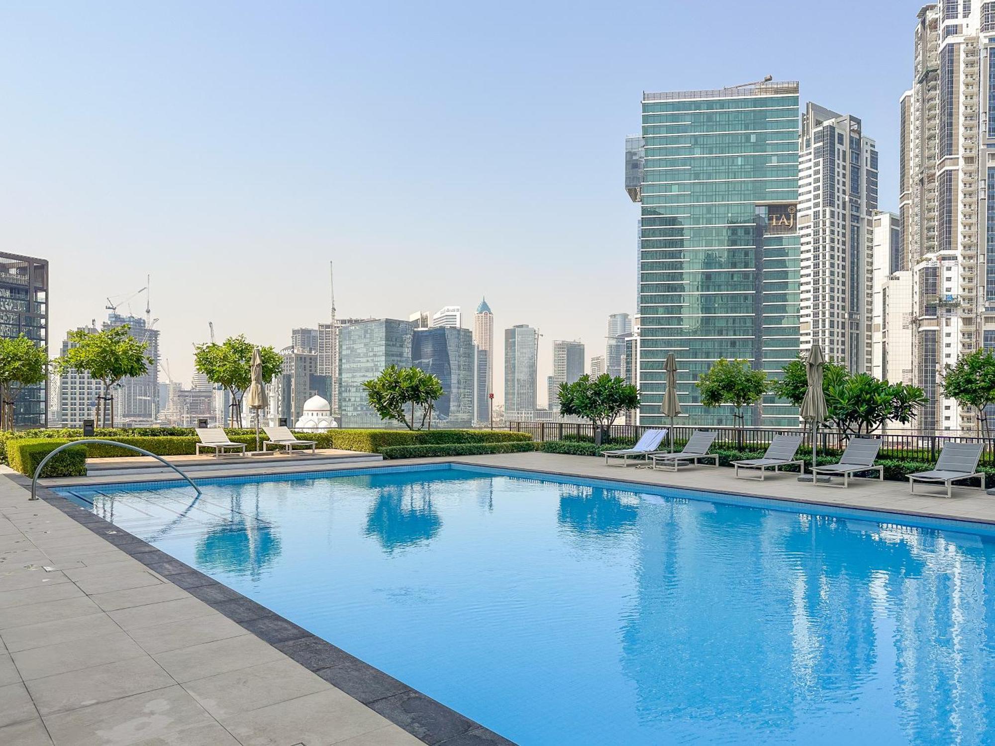 Daire Stylish 3br Maid's In Burj Crown With Burj Khalifa View Dubai