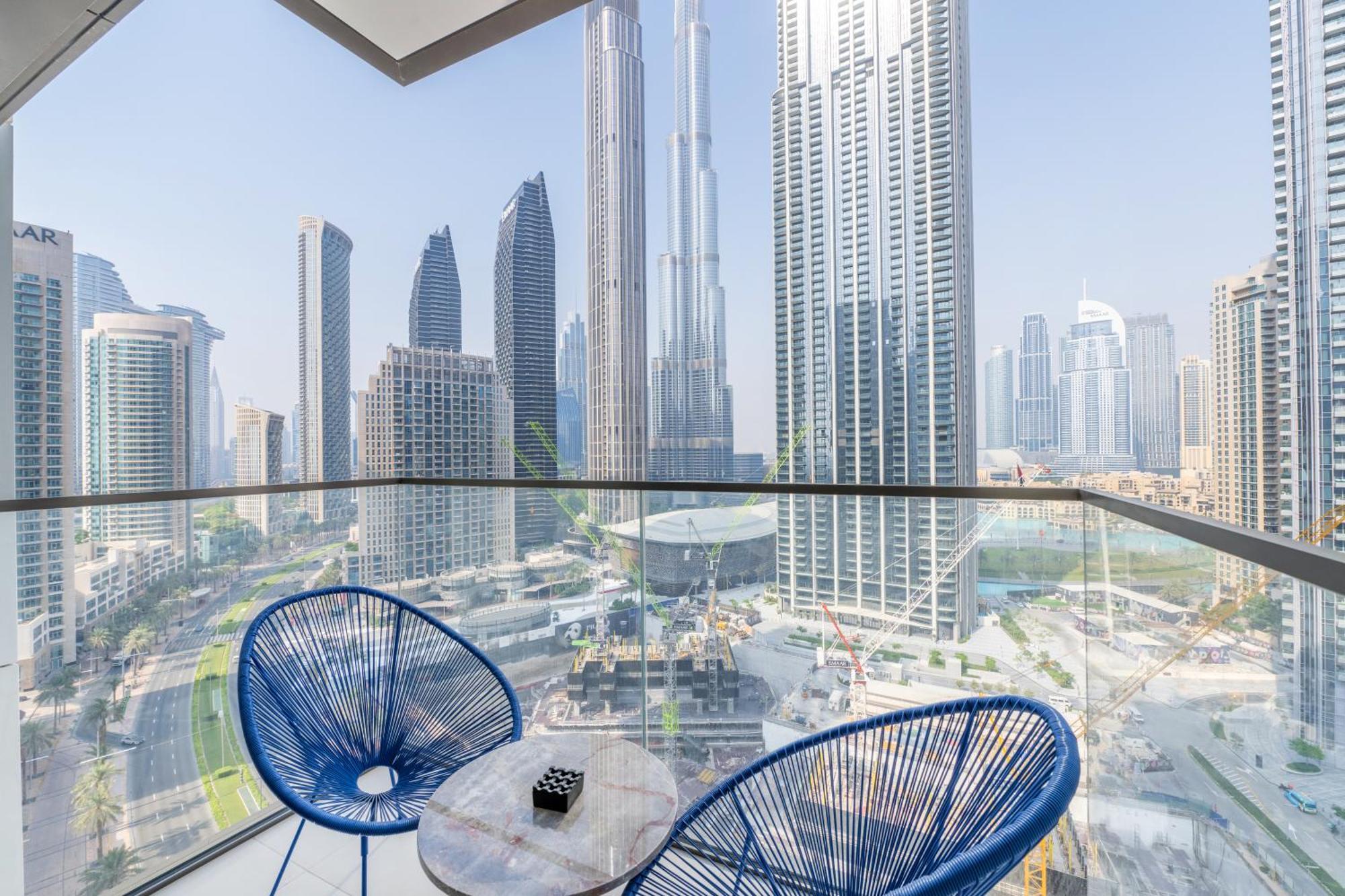 Daire Stylish 3br Maid's In Burj Crown With Burj Khalifa View *