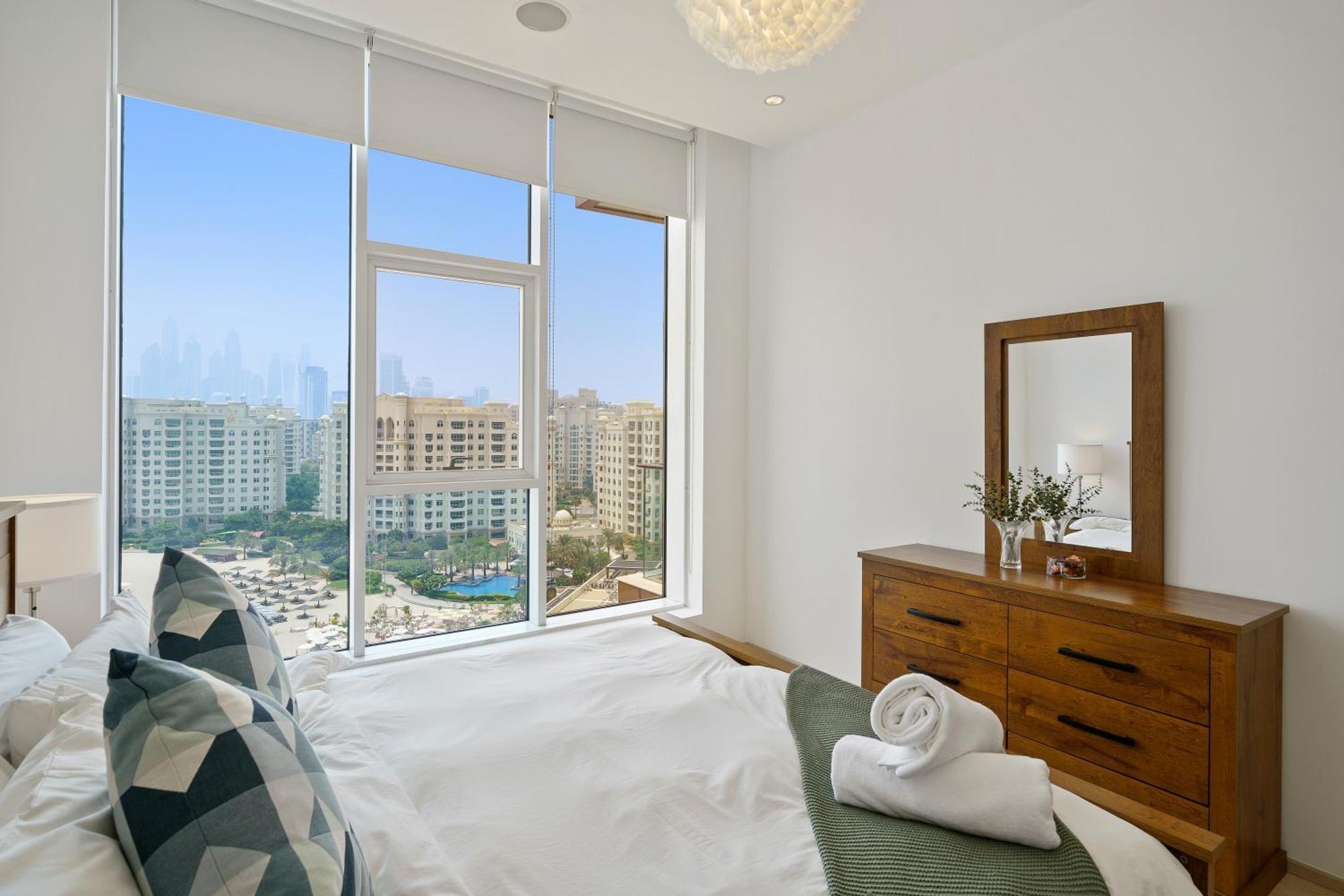 Apartment Stellar 2br On Palm Jumeirah - And Pool Access