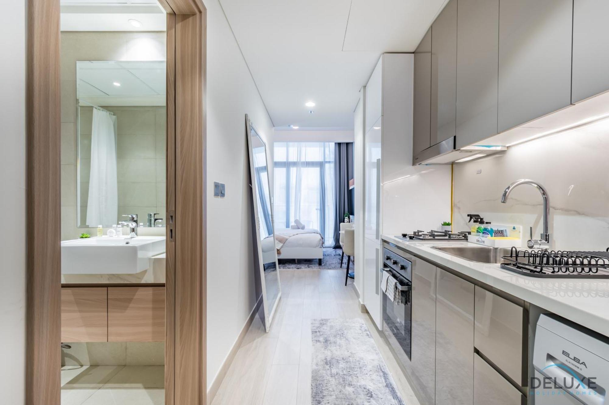 Lovely At Azizi Riviera 41 In Al Merkadh By Deluxe Homes Apartment