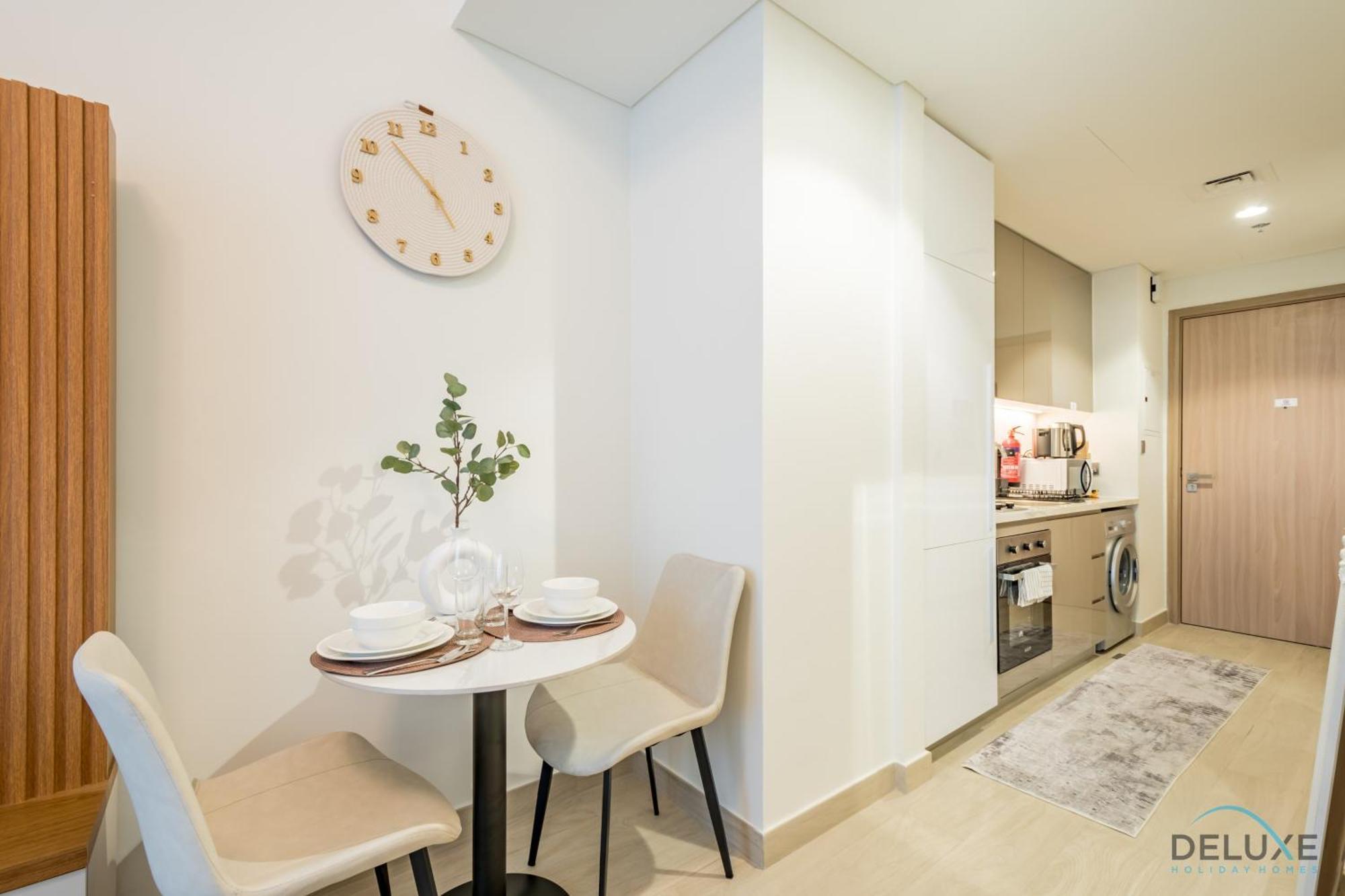 Apartment Lovely At Azizi Riviera 41 In Al Merkadh By Deluxe Homes