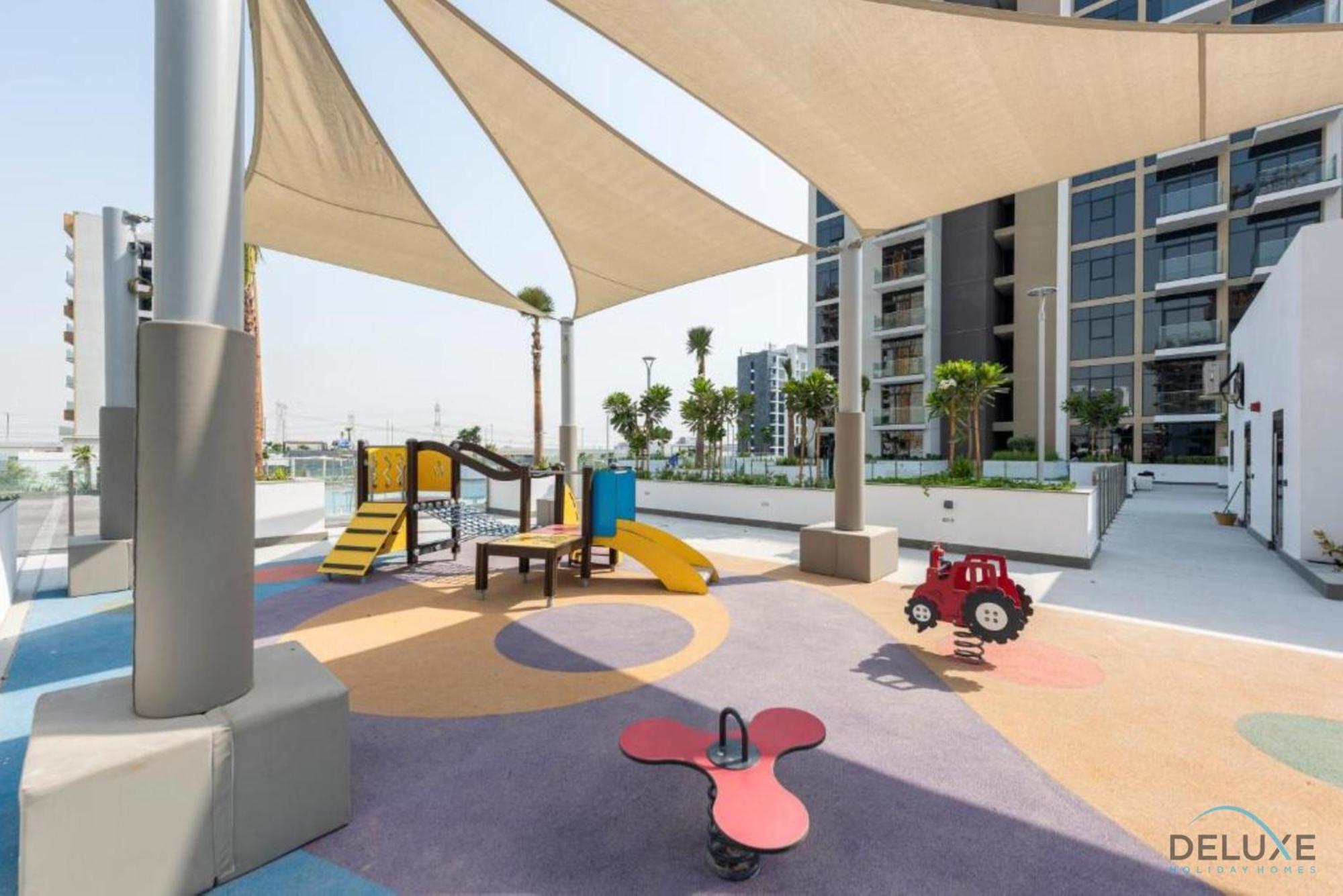 Lovely At Azizi Riviera 41 In Al Merkadh By Deluxe Homes Apartment